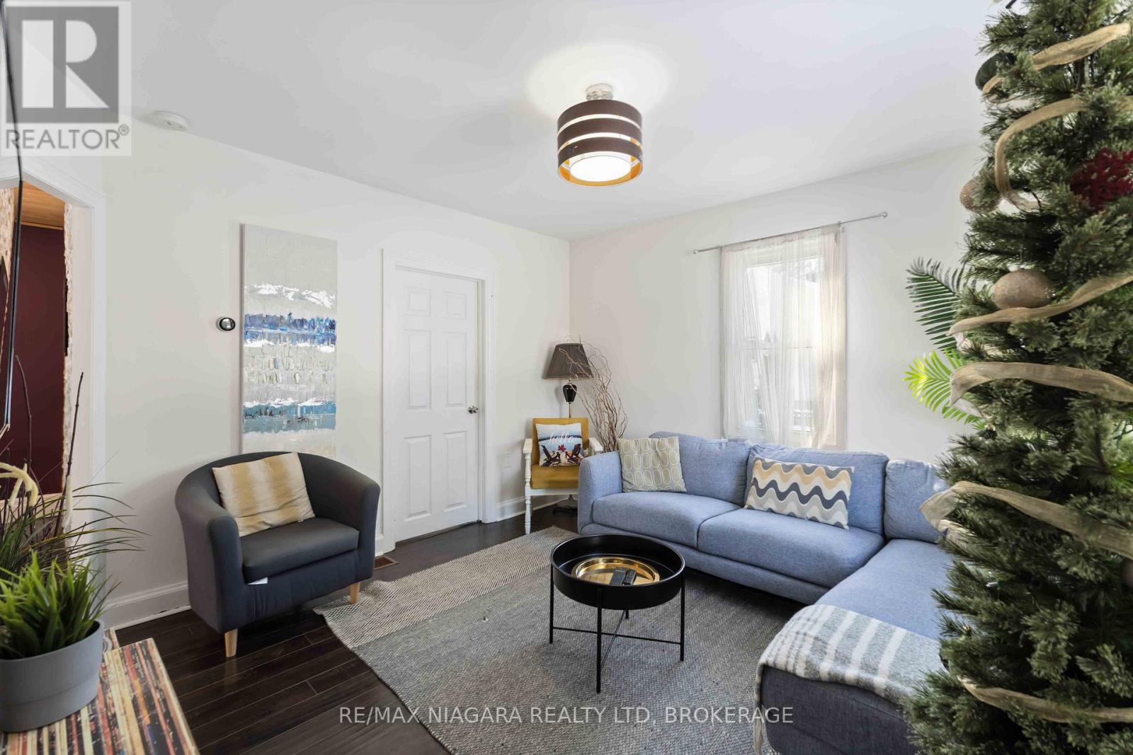 1459 Niagara Stone Road, Niagara-On-The-Lake, Ontario  L0S 1T0 - Photo 2 - X12998092