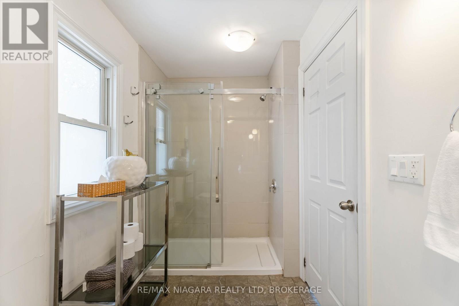 1459 Niagara Stone Road, Niagara-On-The-Lake, Ontario  L0S 1T0 - Photo 24 - X12998092