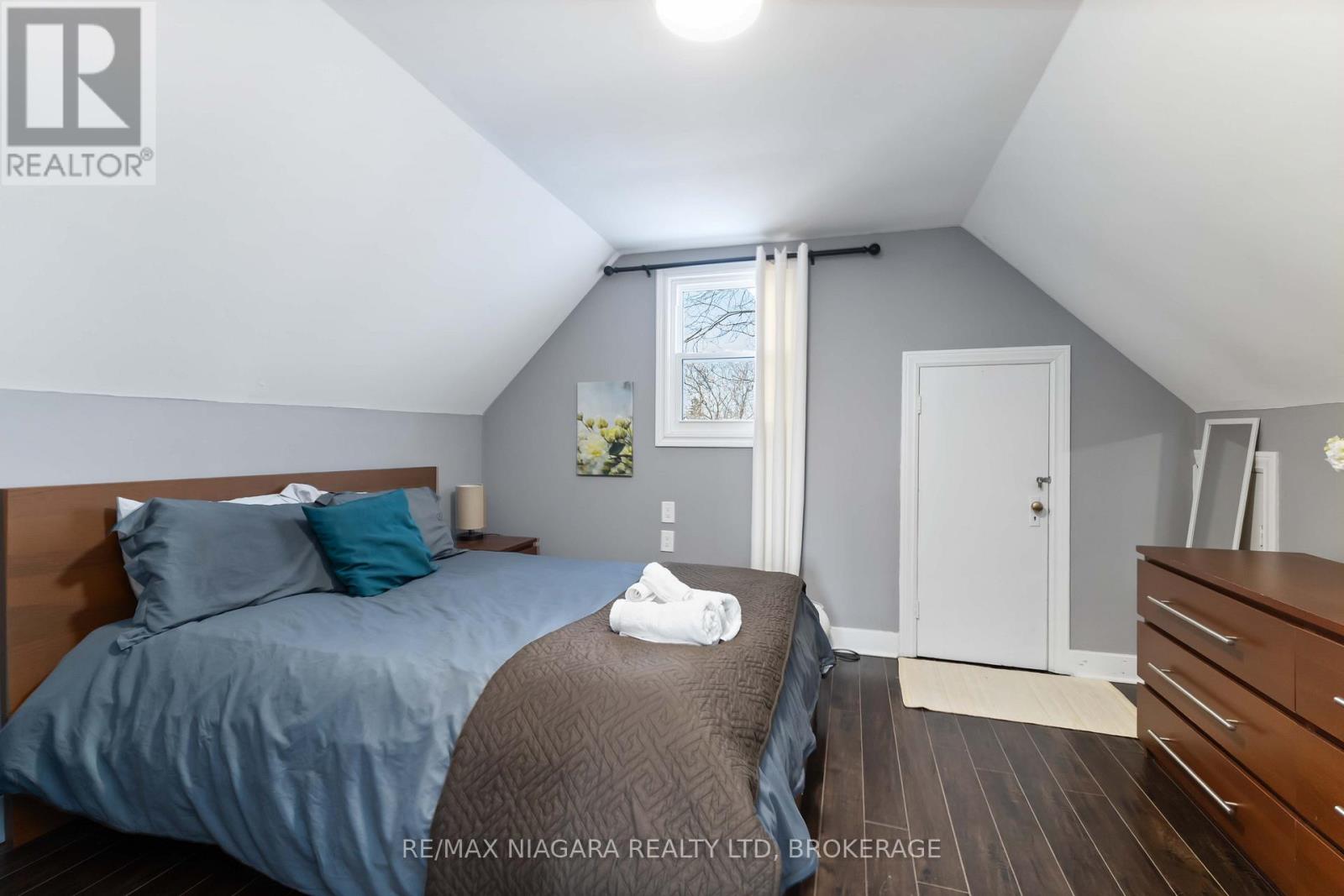 1459 Niagara Stone Road, Niagara-On-The-Lake, Ontario  L0S 1T0 - Photo 25 - X12998092