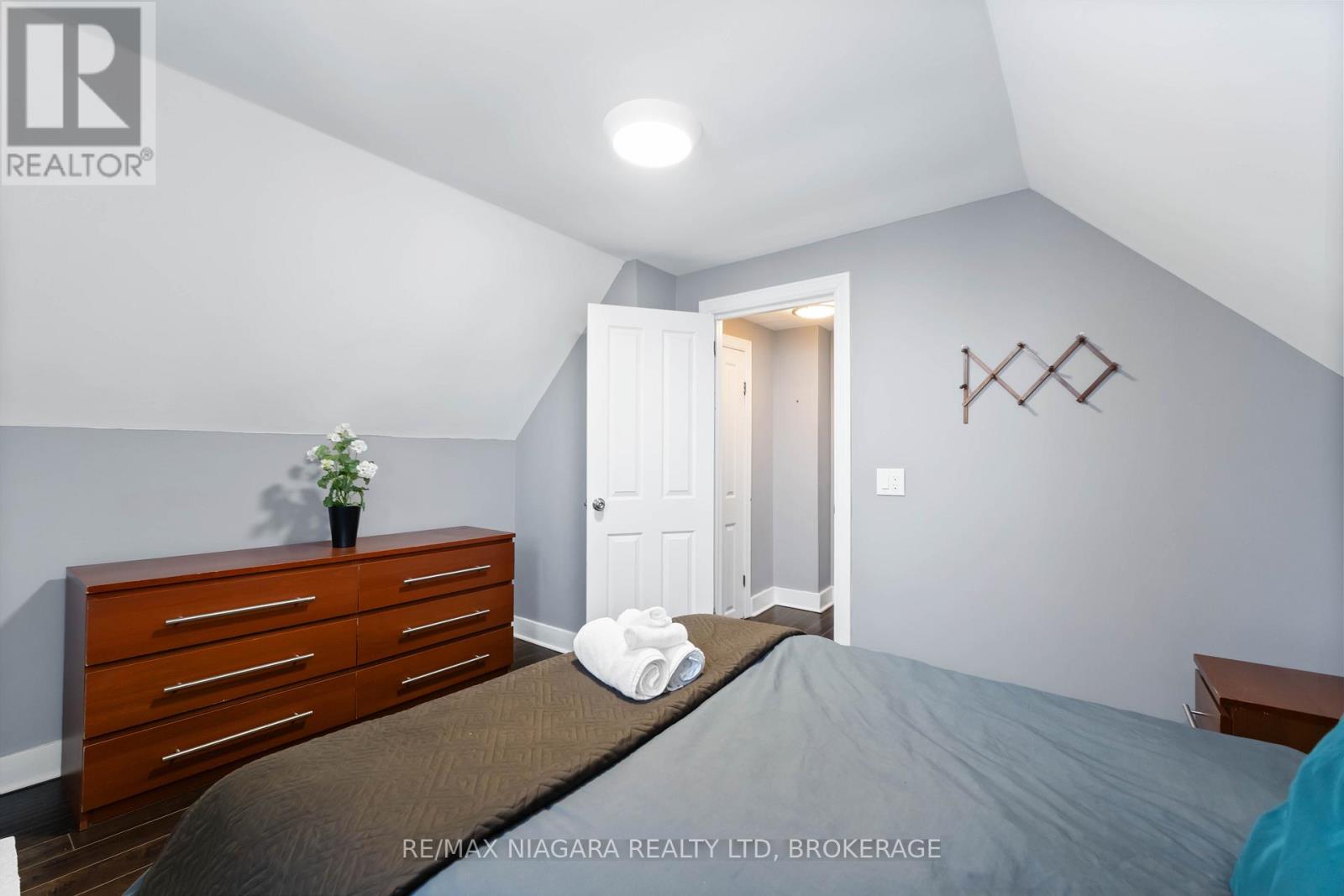 1459 Niagara Stone Road, Niagara-On-The-Lake, Ontario  L0S 1T0 - Photo 26 - X12998092