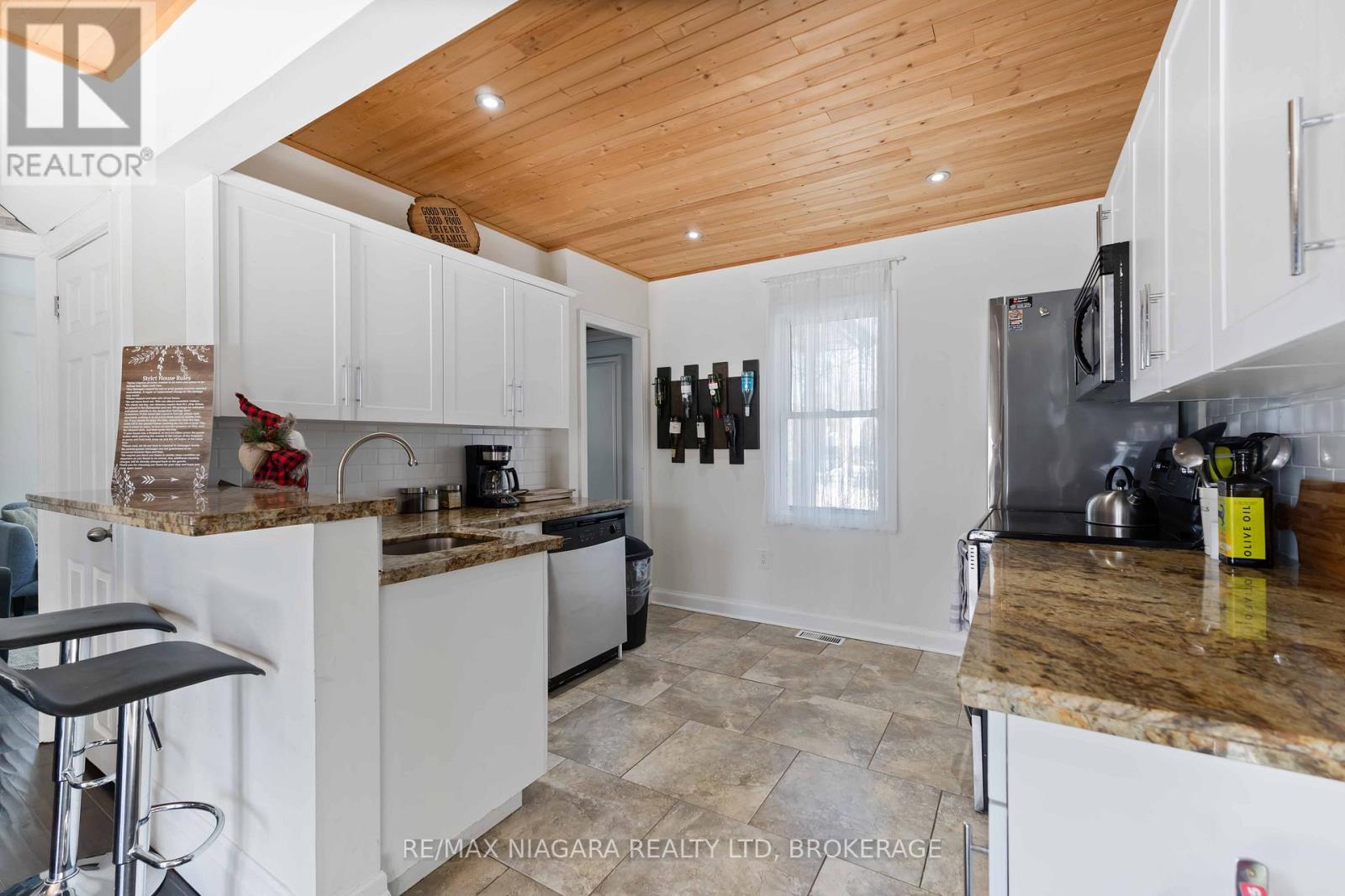 1459 Niagara Stone Road, Niagara-On-The-Lake, Ontario  L0S 1T0 - Photo 6 - X12998092