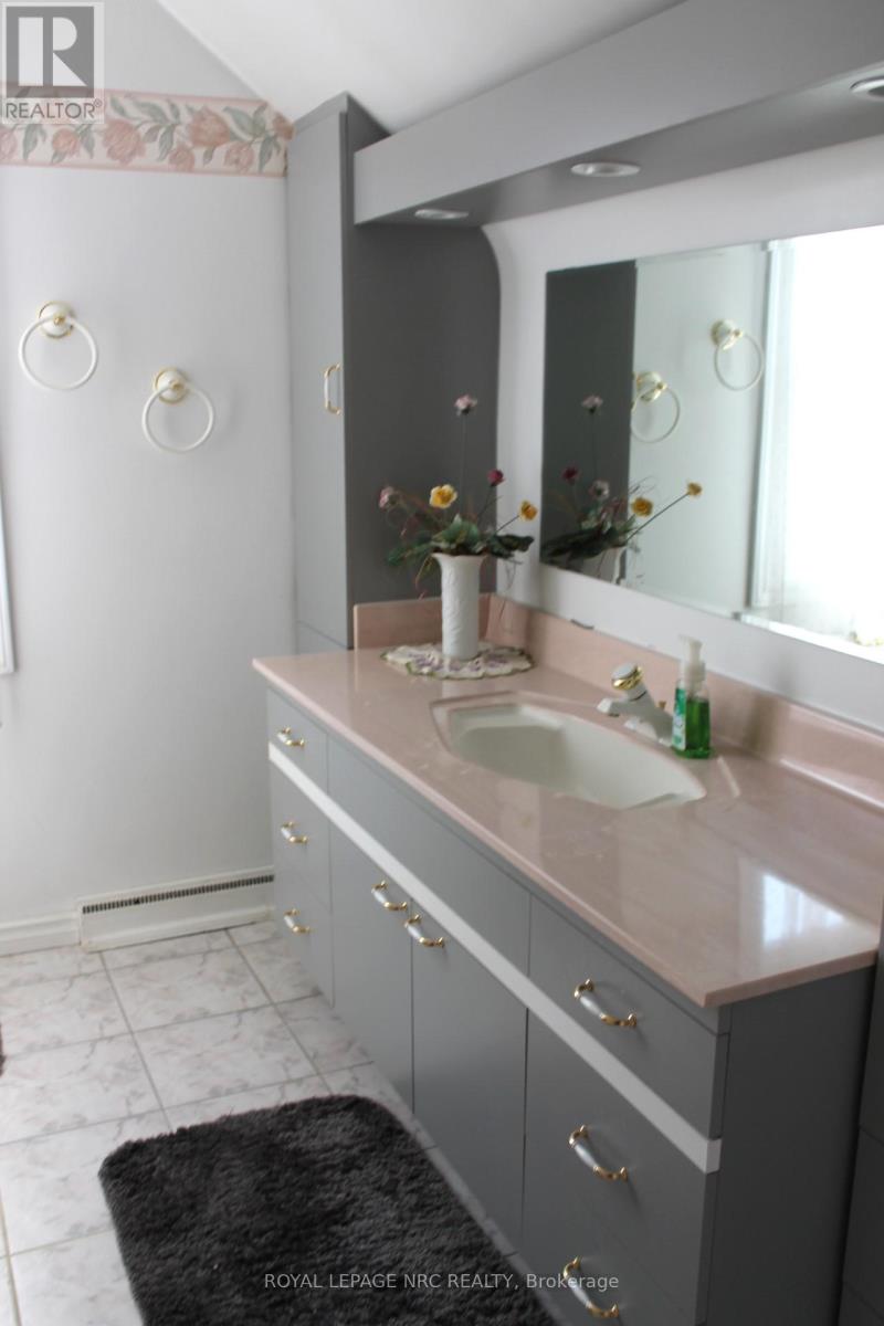 6987 Dell Avenue, Niagara Falls, Ontario  L2G 4W1 - Photo 12 - X13000030