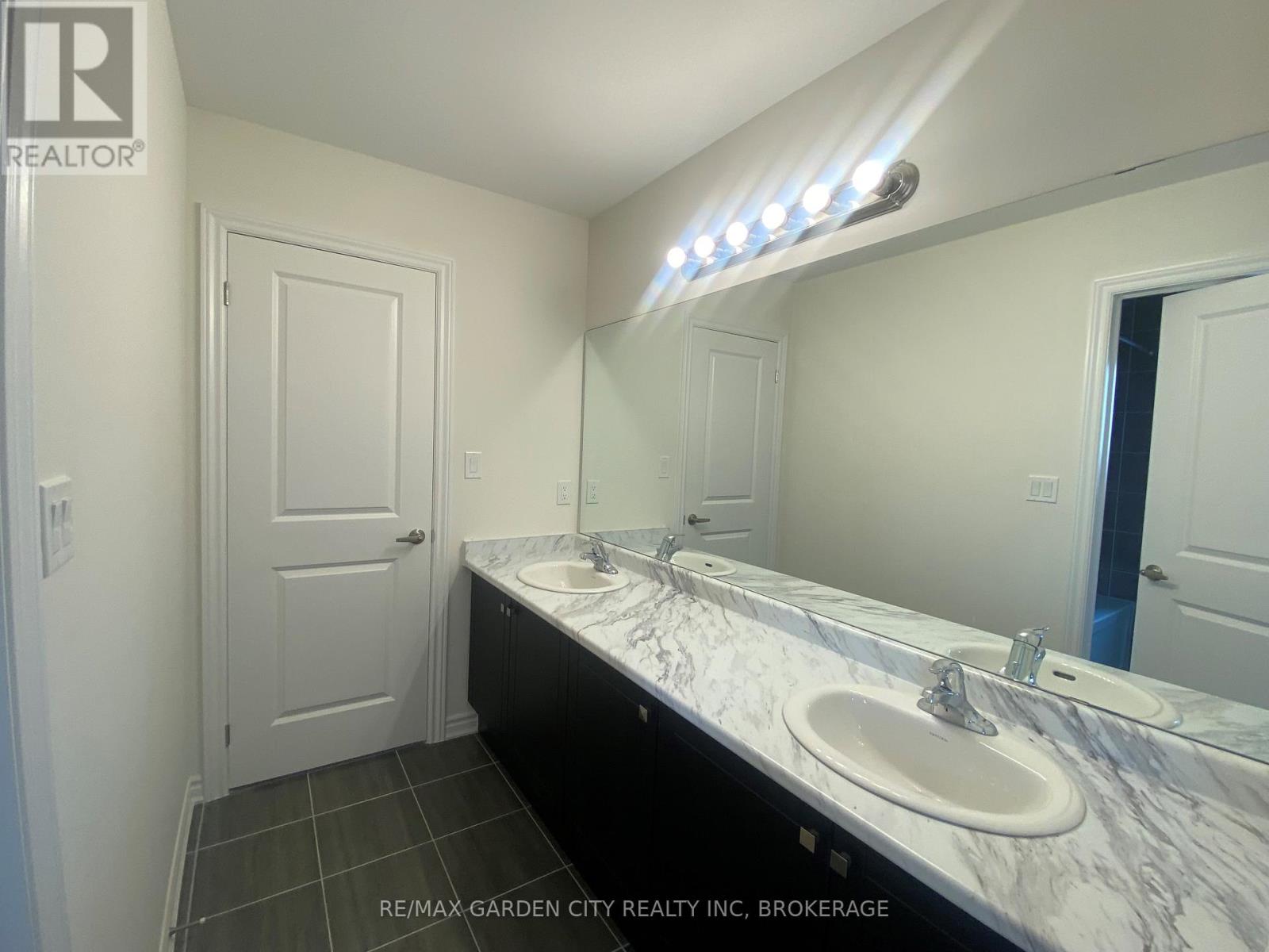 74 Oriole Crescent, Port Colborne, Ontario  L3K 5Z9 - Photo 29 - X13000886