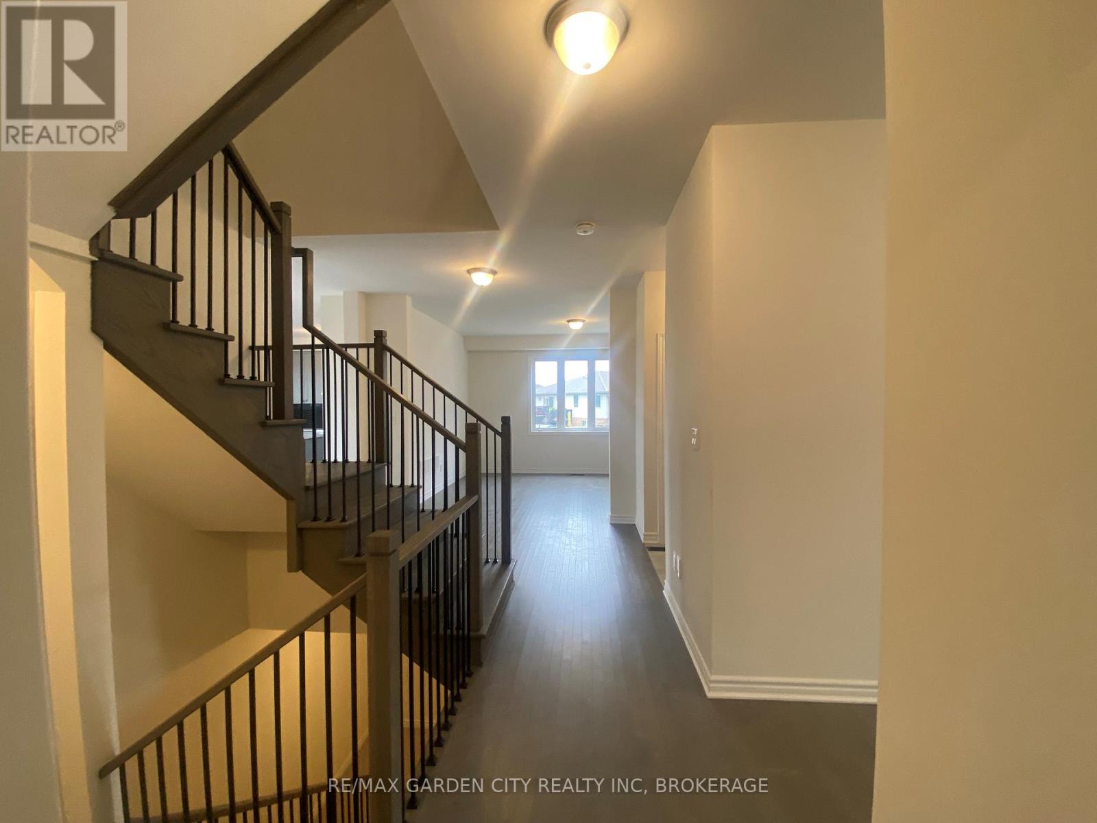 74 Oriole Crescent, Port Colborne, Ontario  L3K 5Z9 - Photo 9 - X13000886