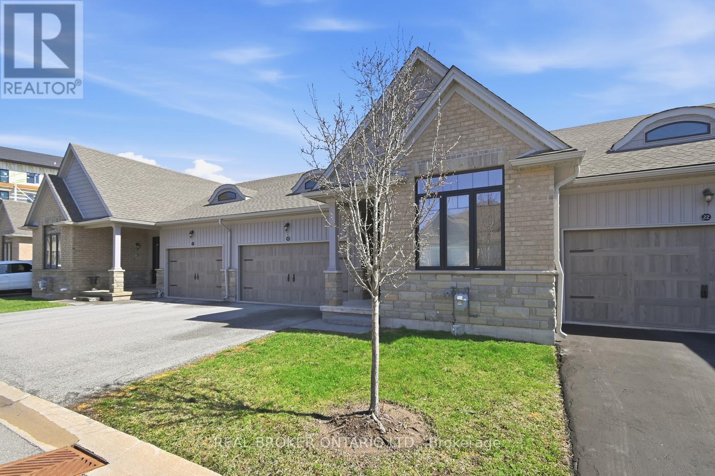 18 Borden Trail, Welland, Ontario  L3C 0H1 - Photo 2 - X13001438