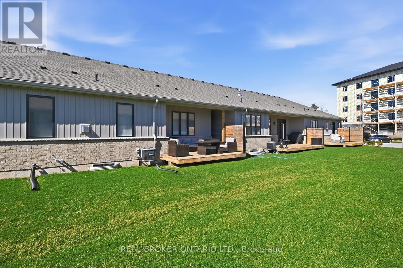 18 Borden Trail, Welland, Ontario  L3C 0H1 - Photo 40 - X13001438