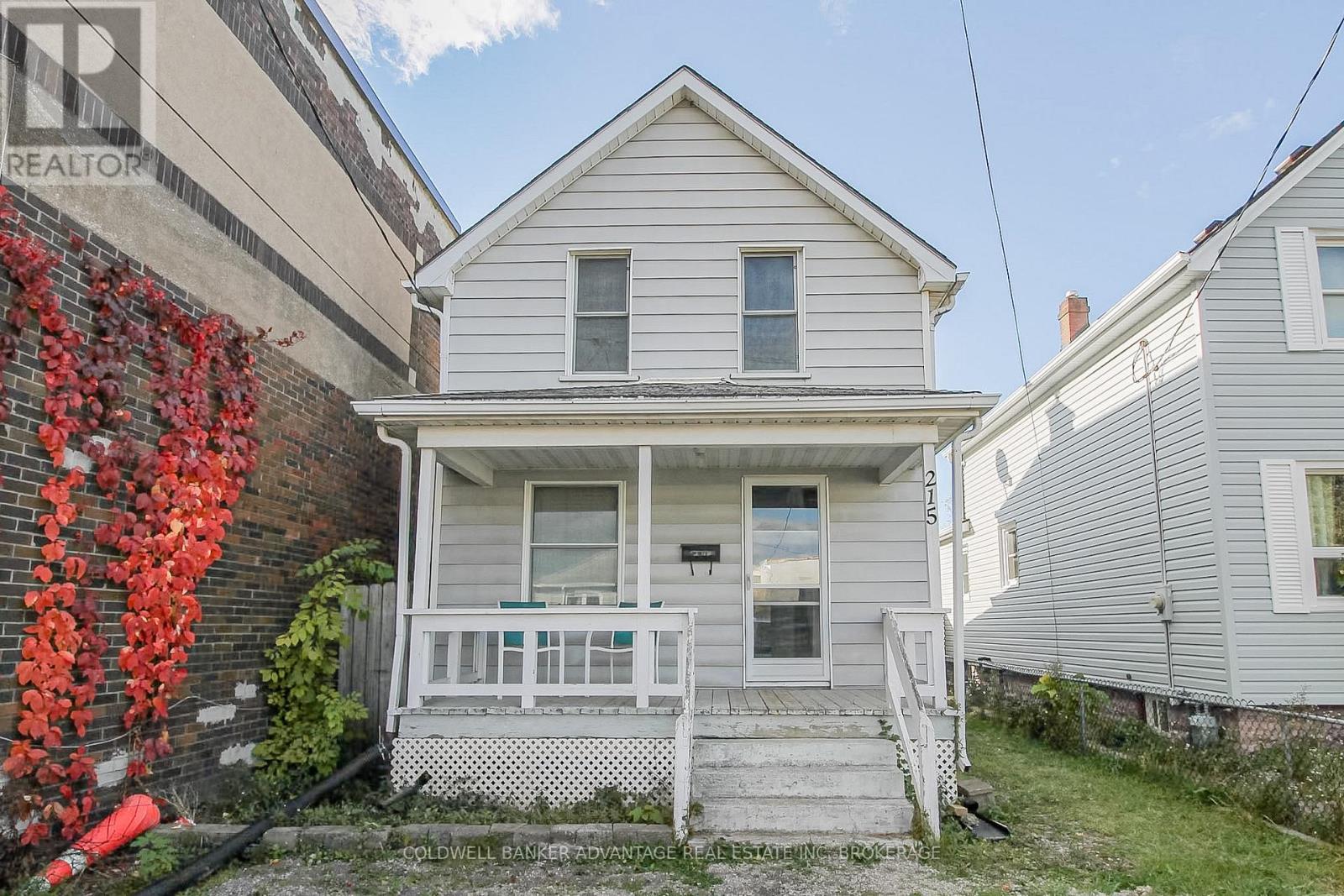 215 BURGAR STREET, Welland, Ontario