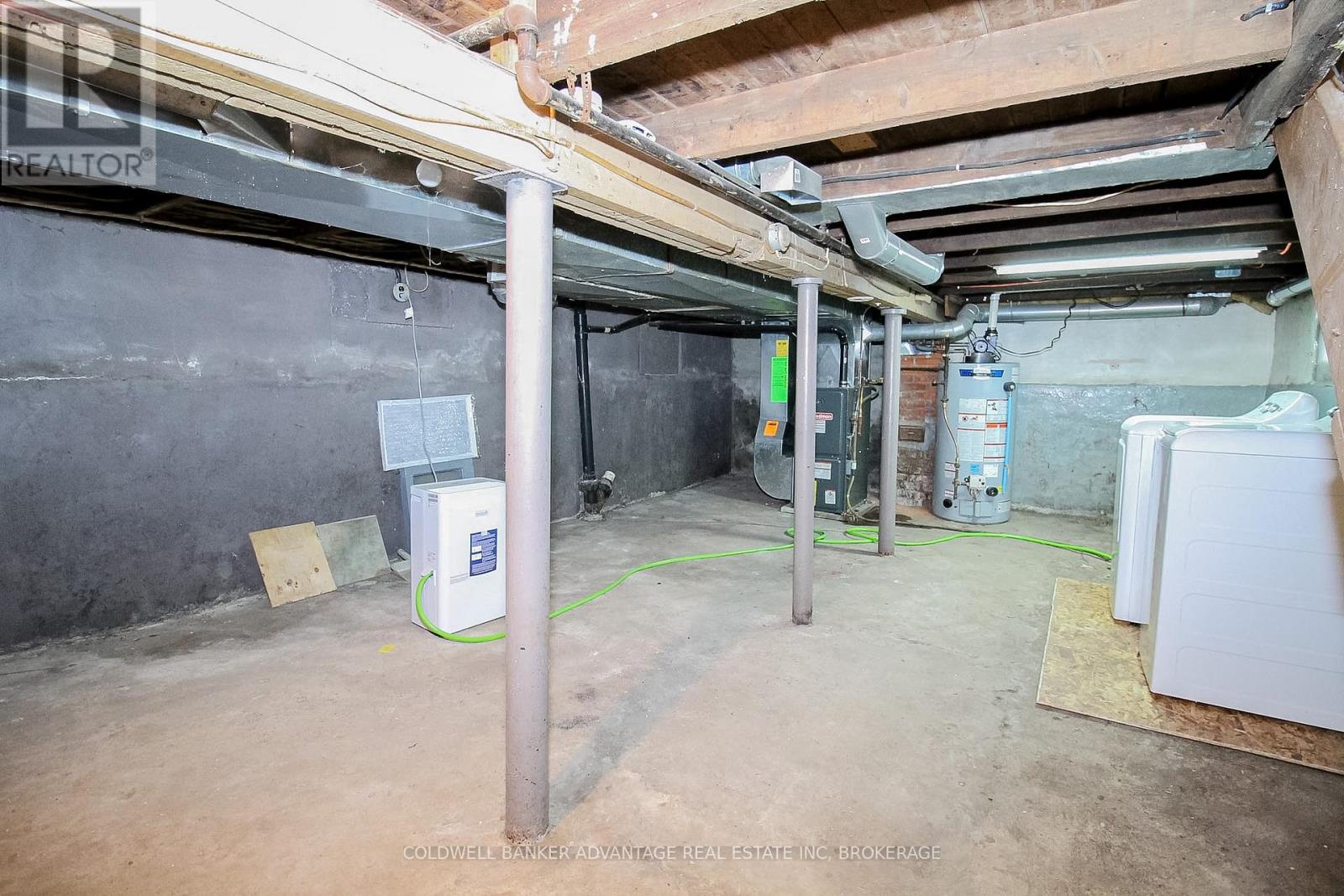 215 Burgar Street, Welland, Ontario  L3B 2T3 - Photo 20 - X13003026