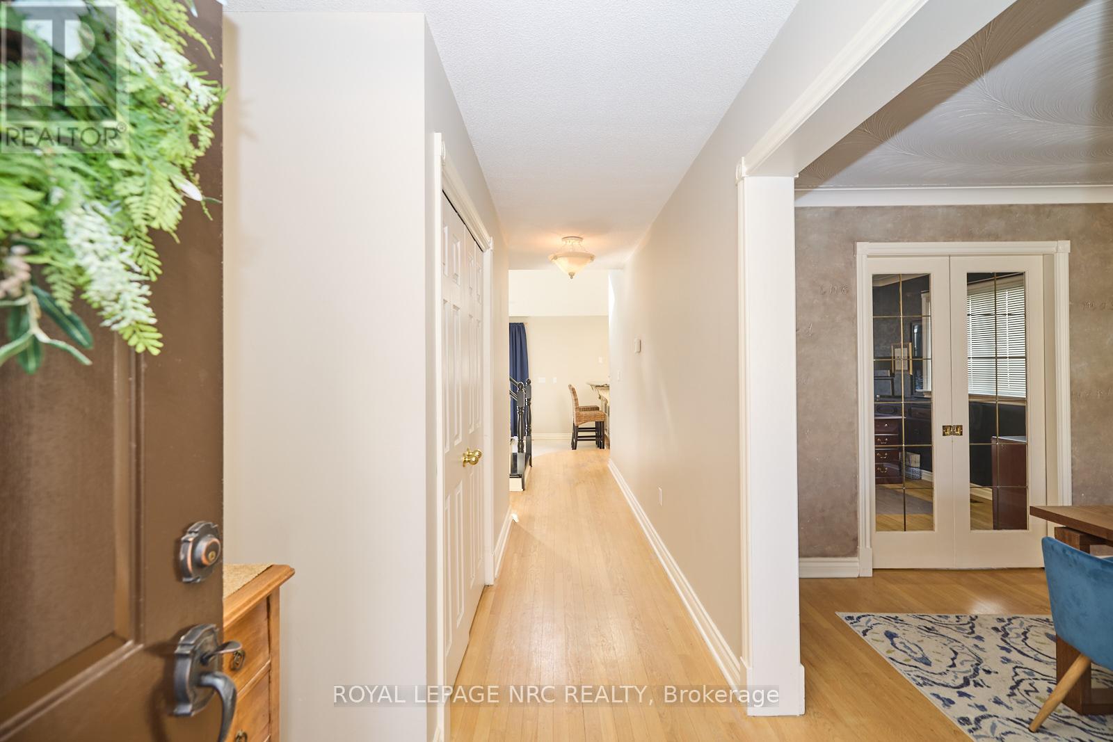 12 Brigantine Court, St. Catharines, Ontario  L2M 7V4 - Photo 3 - X13004116