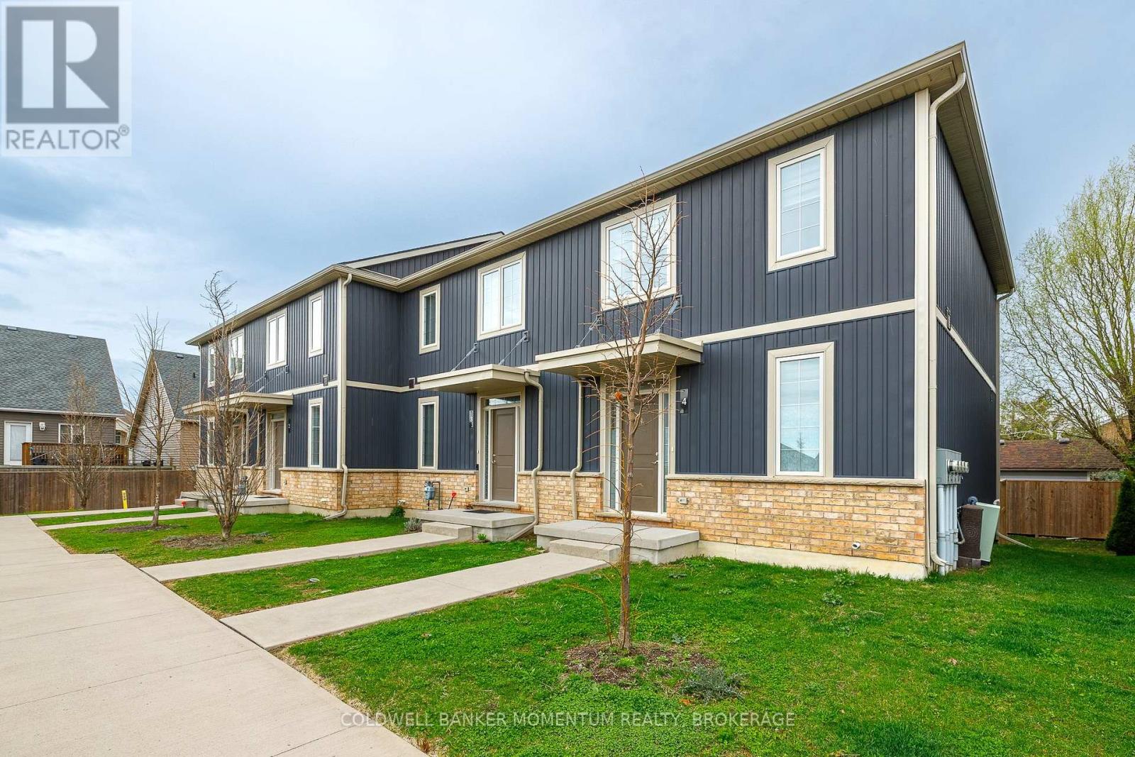 4 - 18 Corbin Street, St. Catharines, Ontario  L2P 0E8 - Photo 4 - X13005592