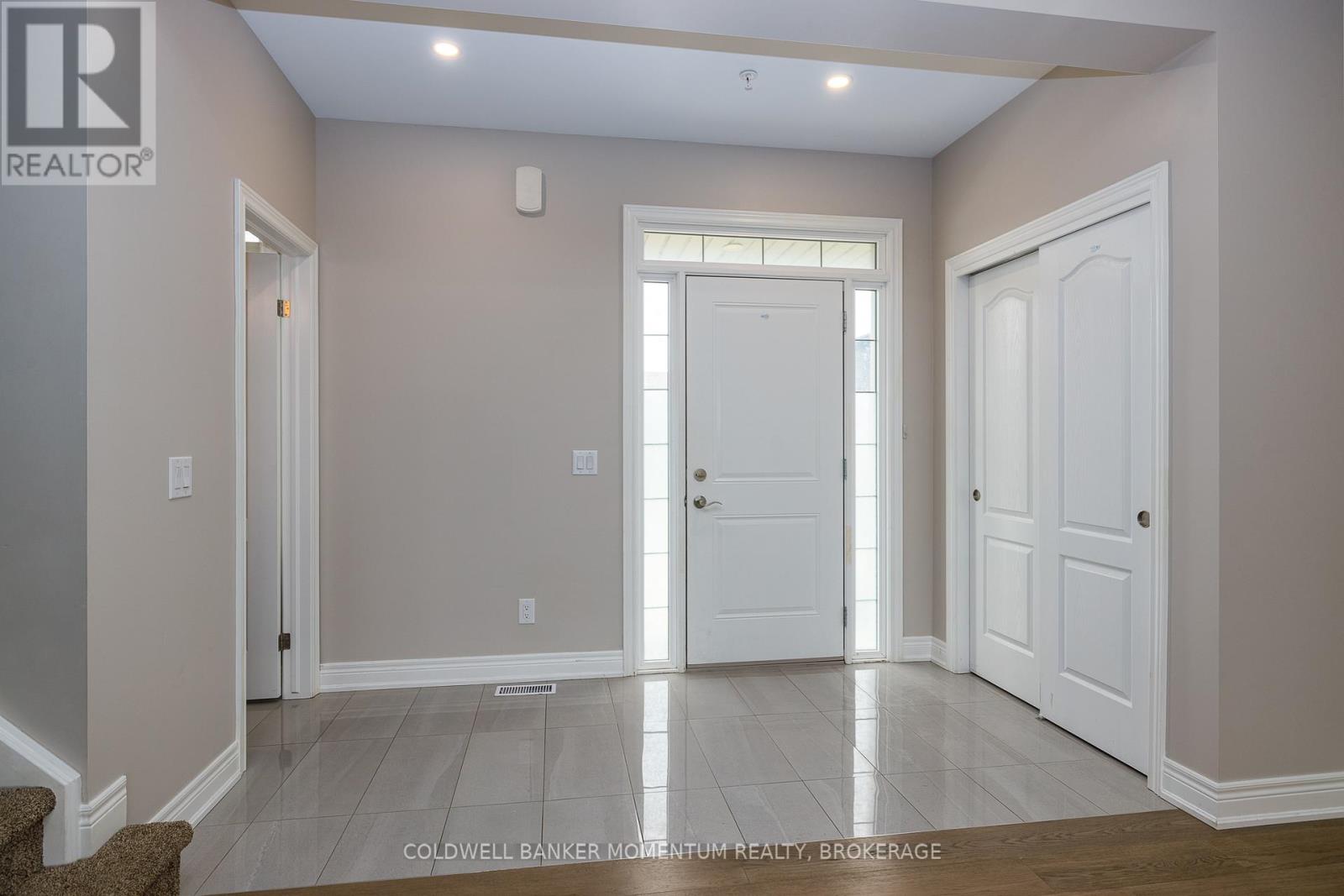 4 - 18 Corbin Street, St. Catharines, Ontario  L2P 0E8 - Photo 7 - X13005592