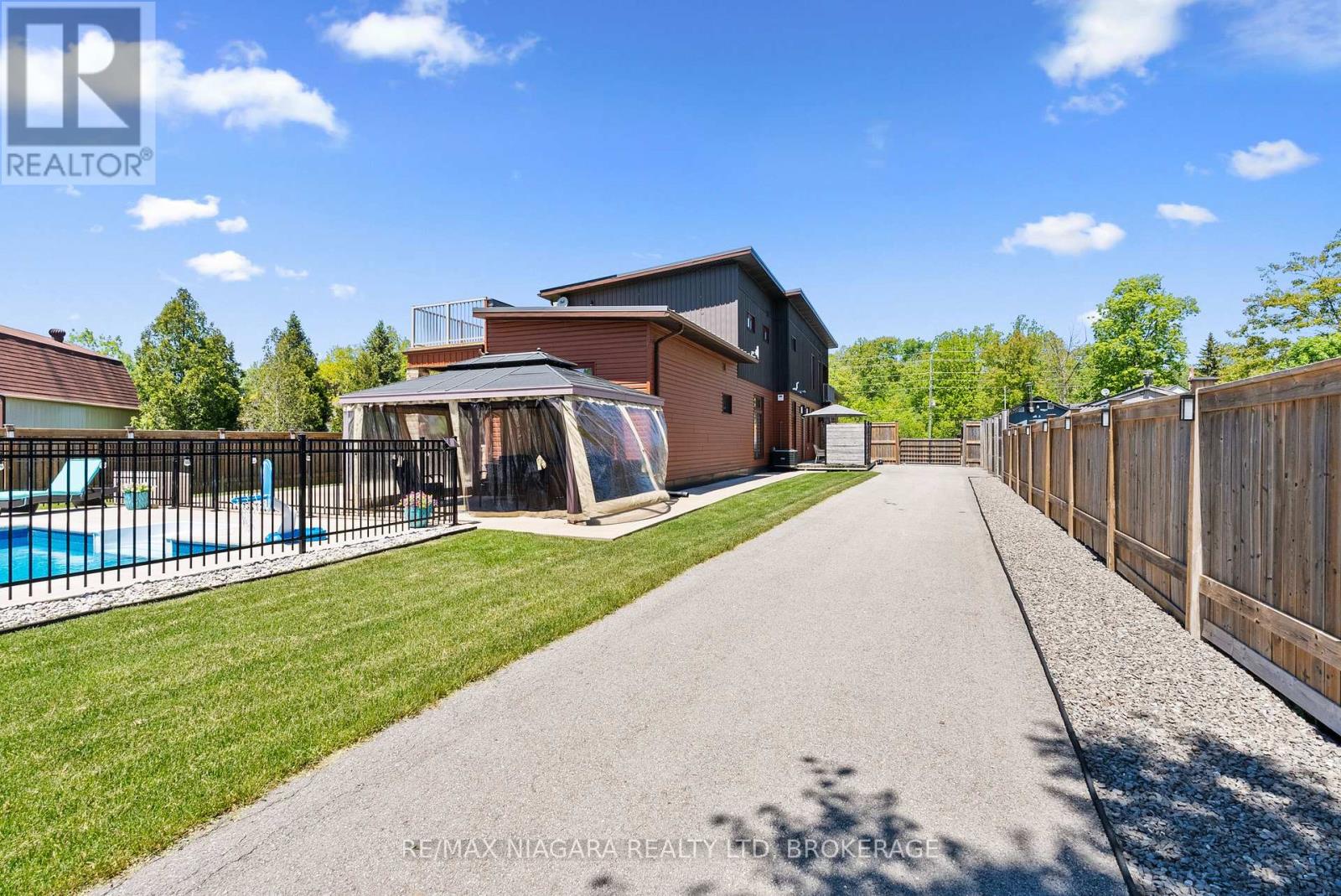 1887 Dominion Road, Fort Erie, Ontario  L0S 1N0 - Photo 43 - X13013032