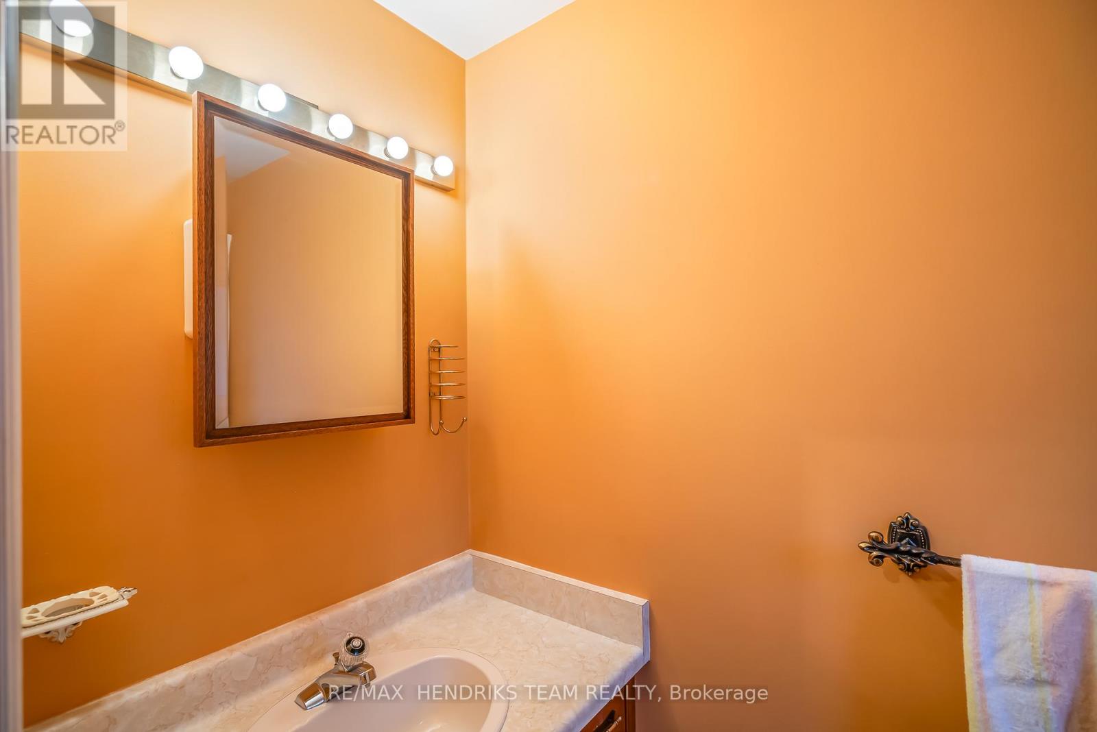85 Westgate Park Drive, St. Catharines, Ontario  L2N 5X1 - Photo 24 - X13017810