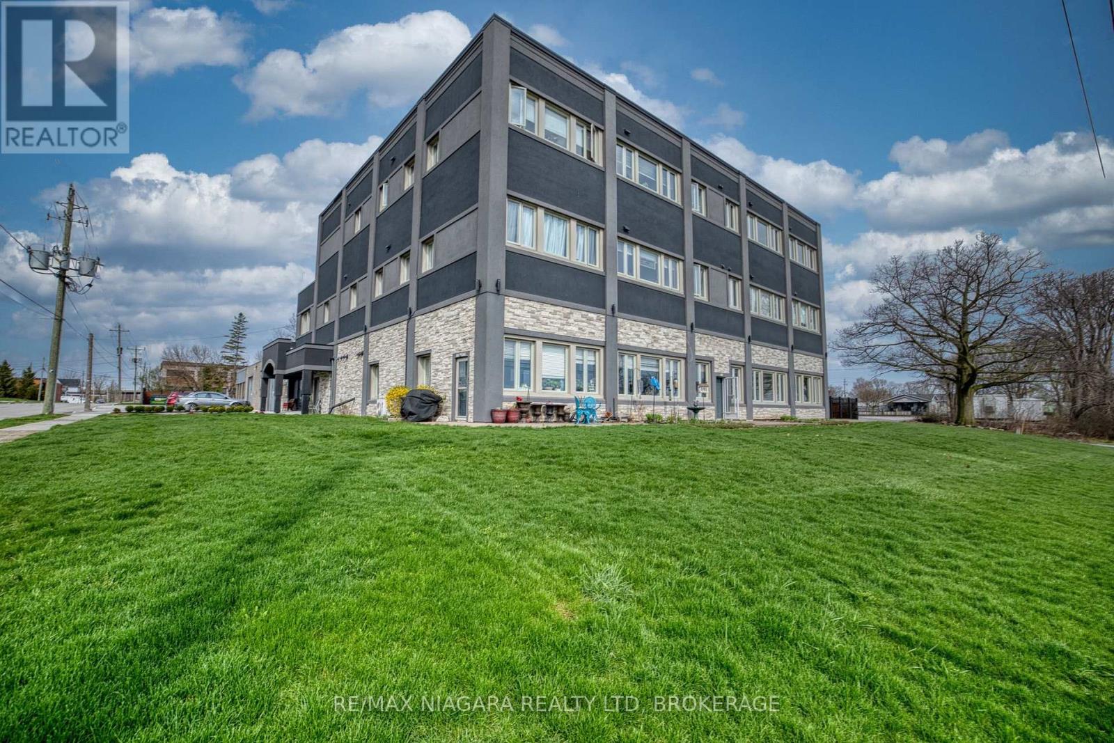 UNIT #12 - 2 LEWIS STREET, Fort Erie, Ontario