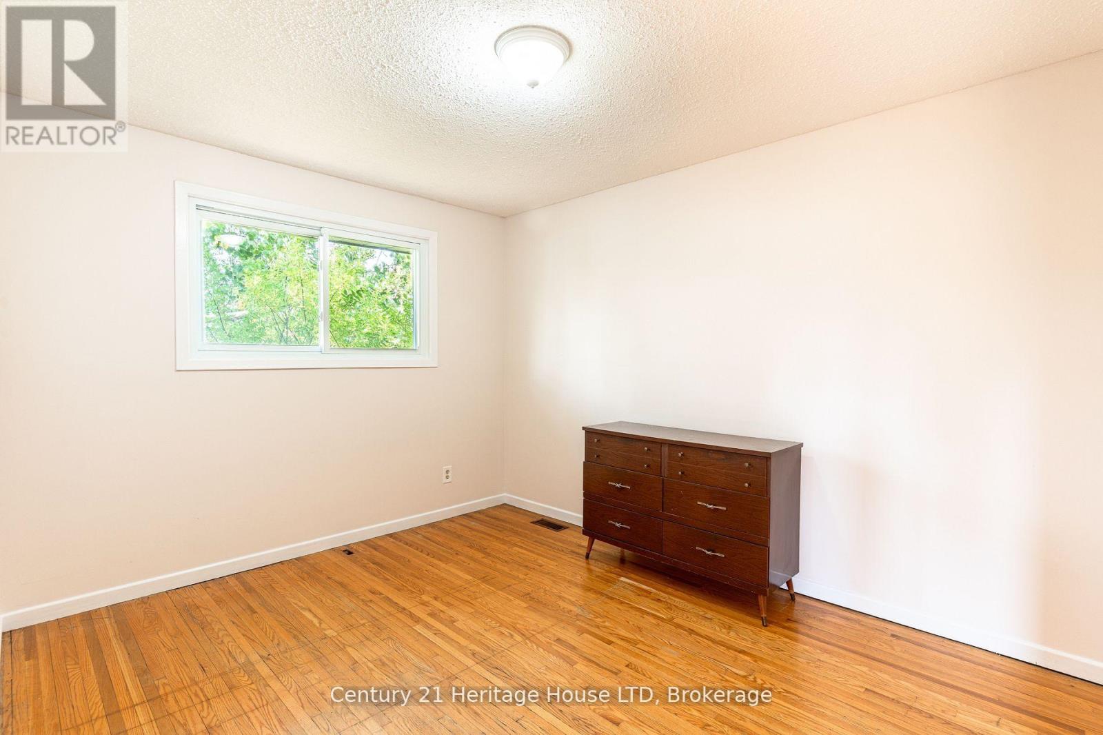 387 First Avenue, Welland, Ontario  L3C 5R3 - Photo 15 - X13021994