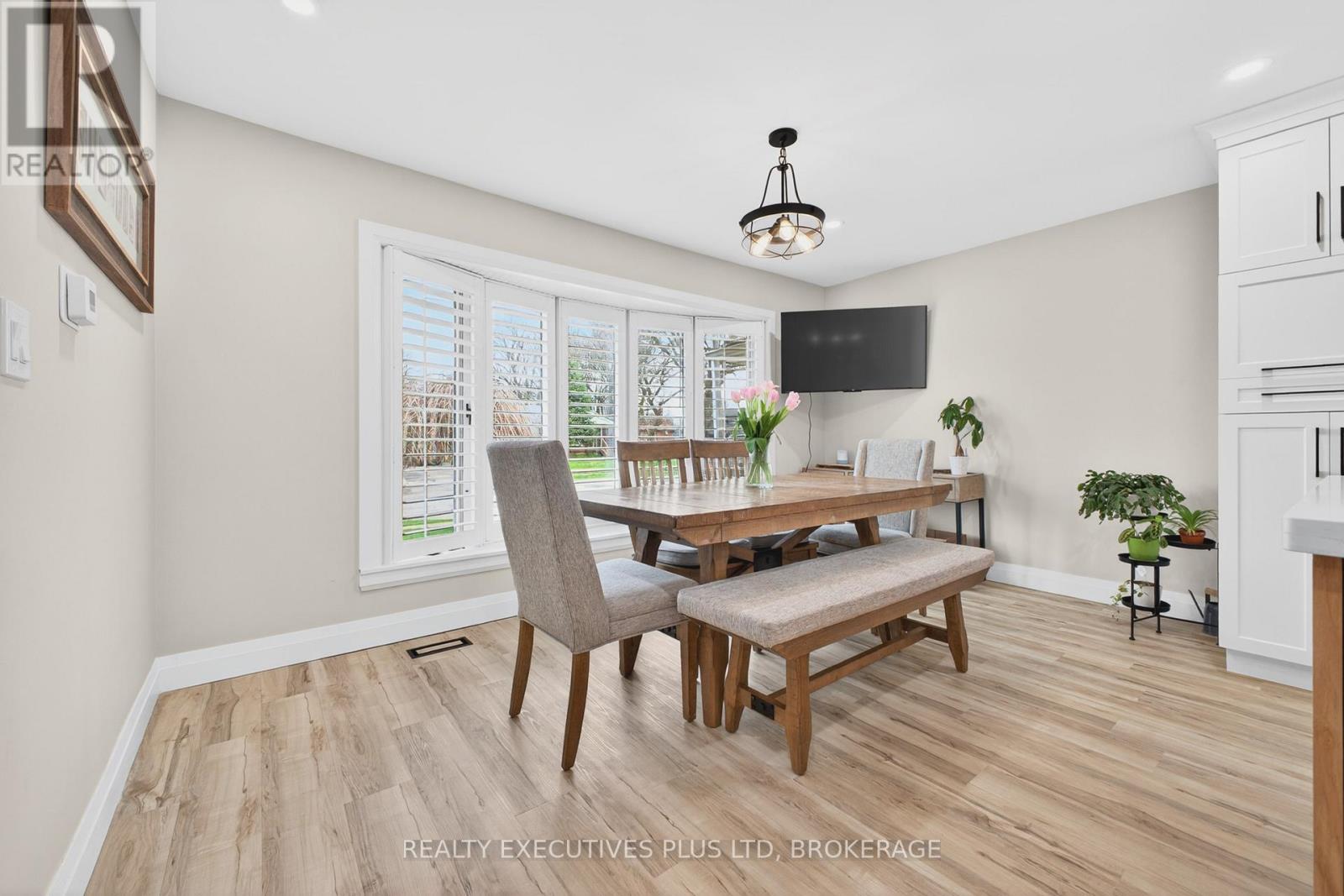 6410 Sherwood Road, Niagara Falls, Ontario  L2E 5M1 - Photo 8 - X13023658