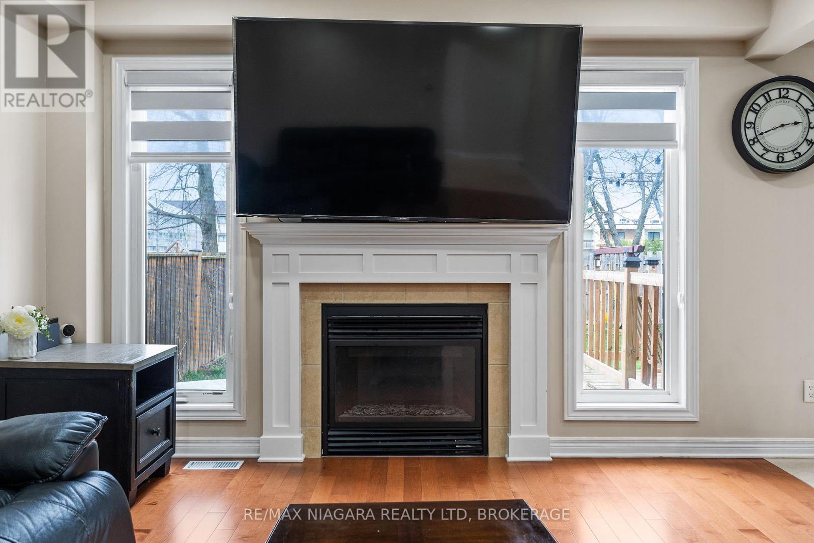 8511 Jennifer Crescent, Niagara Falls, Ontario  L2H 0J3 - Photo 7 - X13025478