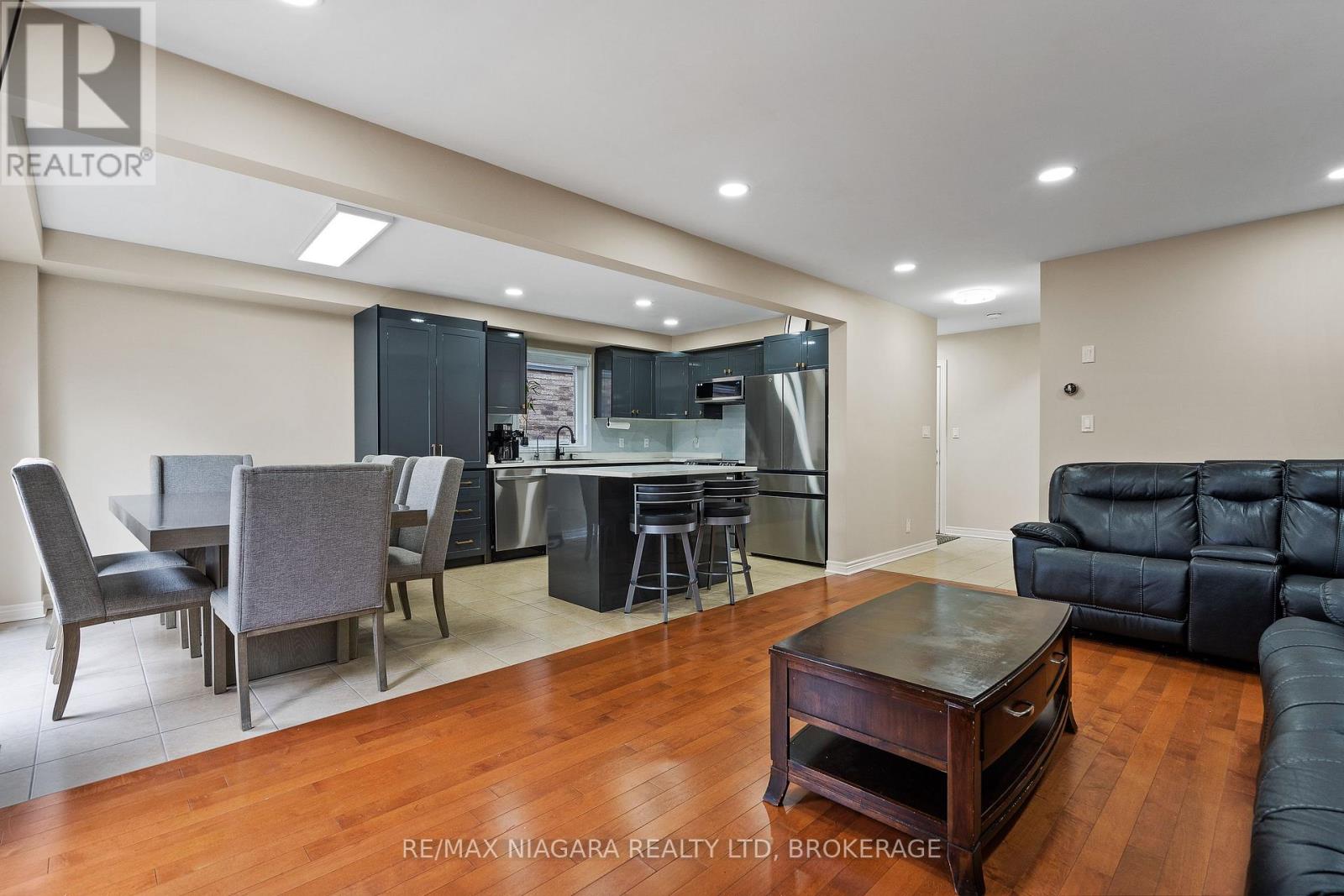 8511 Jennifer Crescent, Niagara Falls, Ontario  L2H 0J3 - Photo 8 - X13025478