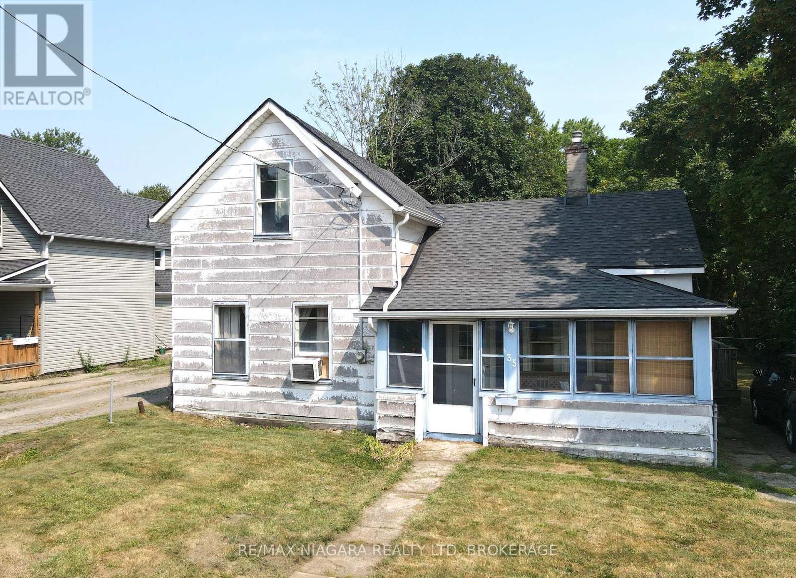 35 FORSYTHE STREET, Fort Erie, Ontario
