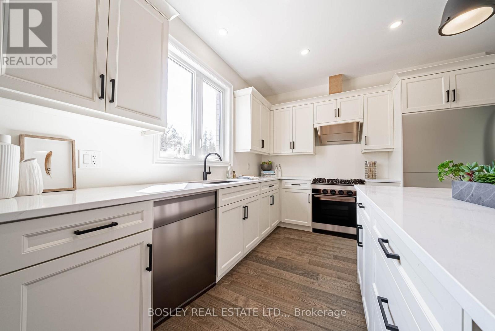 514 Royal Ridge Drive, Fort Erie, Ontario  L0S 1N0 - Photo 5 - X13030398