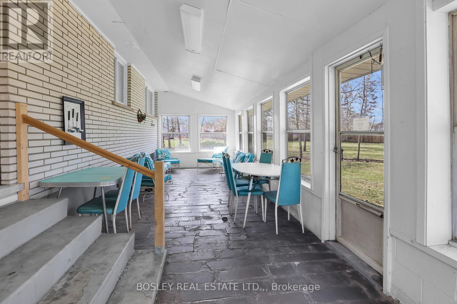 1320 Niagara Stone Road, Niagara-On-The-Lake, Ontario  L0S 1T0 - Photo 14 - X13034052