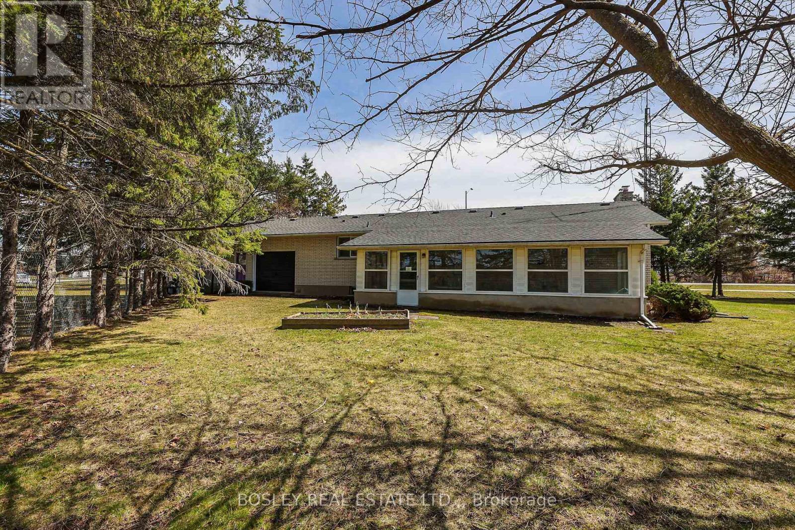 1320 Niagara Stone Road, Niagara-On-The-Lake, Ontario  L0S 1T0 - Photo 21 - X13034052