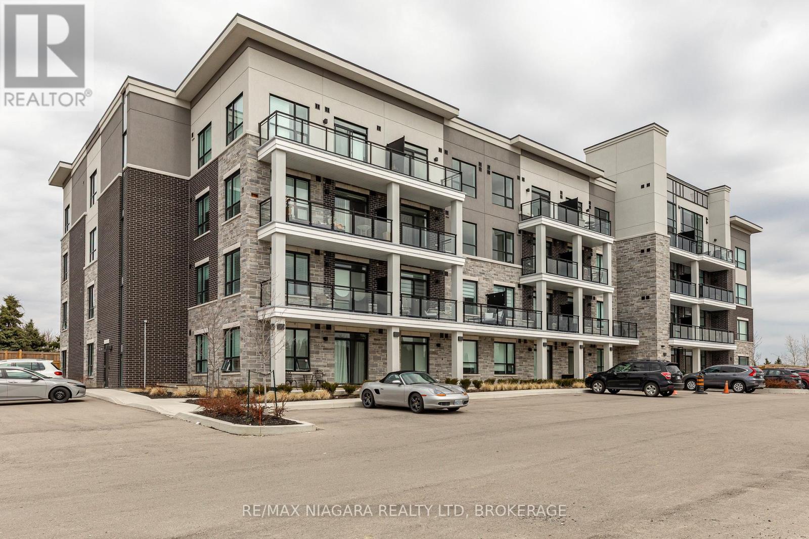 208 - 120 SPRINGVALLEY CRESCENT, Hamilton, Ontario