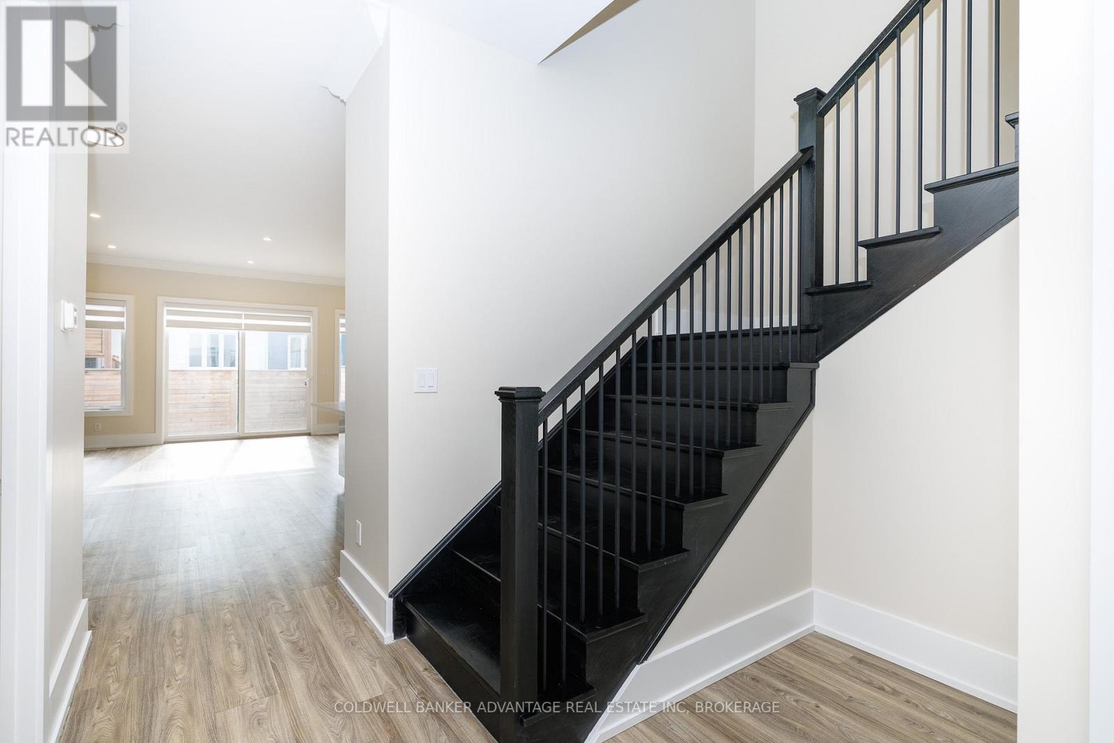 1044 Hansler Road, Welland, Ontario  L3C 7M5 - Photo 4 - X13044452