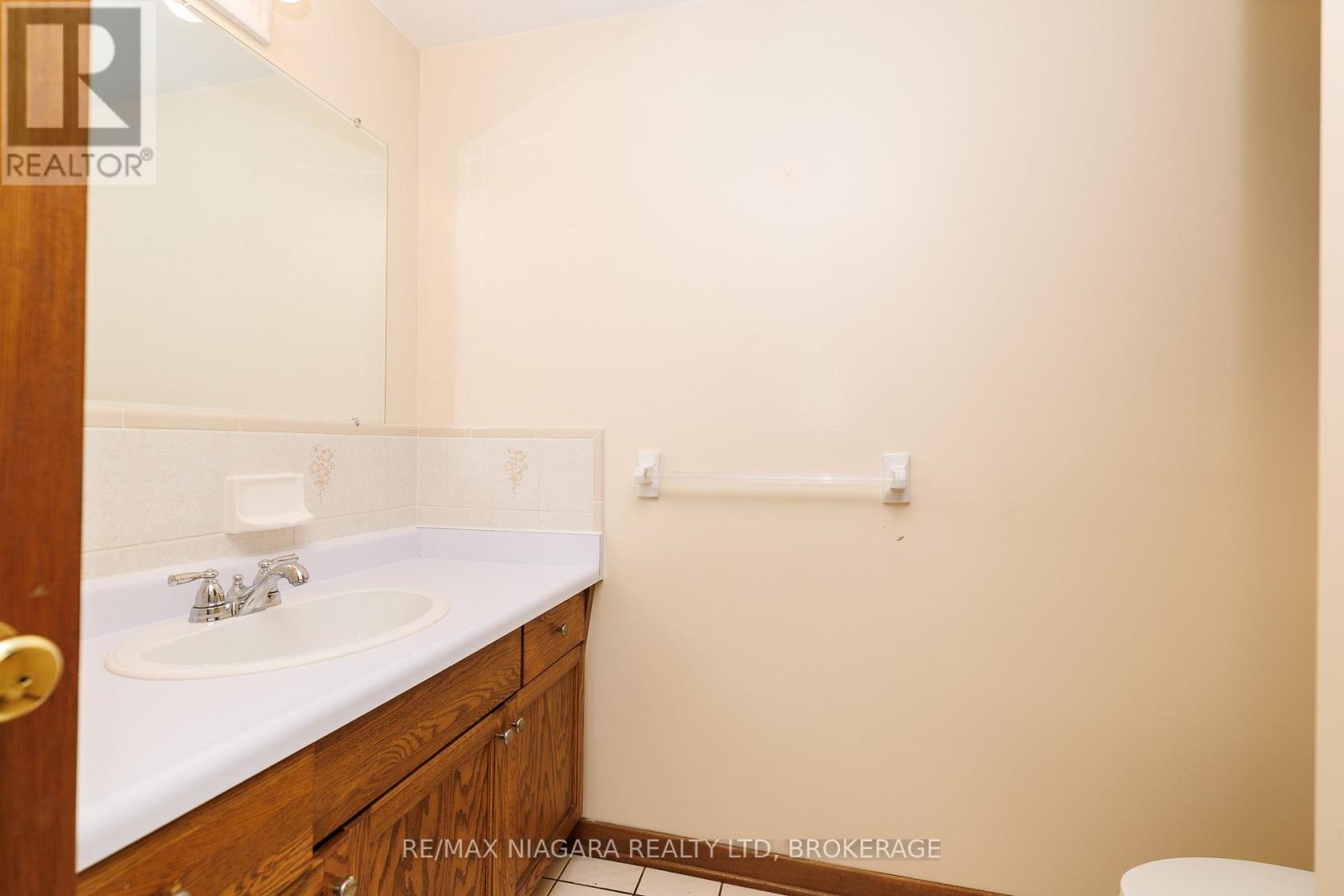 7821 Windfield Street, Niagara Falls, Ontario  L2H 2X5 - Photo 23 - X13046230