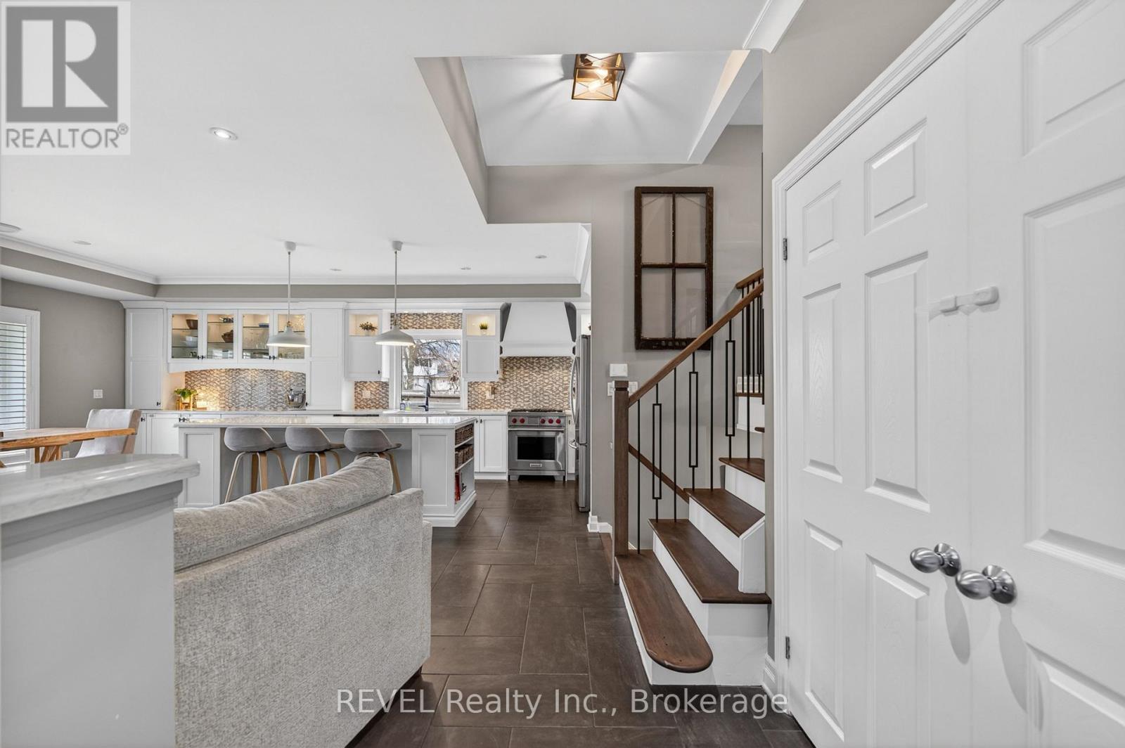 34 Royal York Road, St. Catharines, Ontario  L2N 2N6 - Photo 12 - X13046400