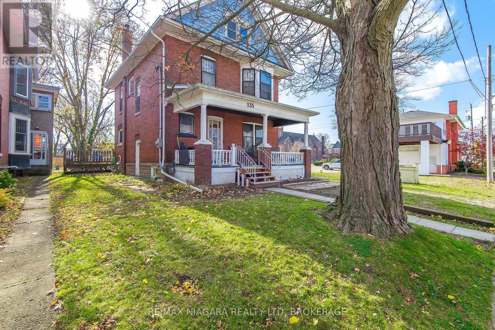 135 YOUNG STREET, Welland, Ontario