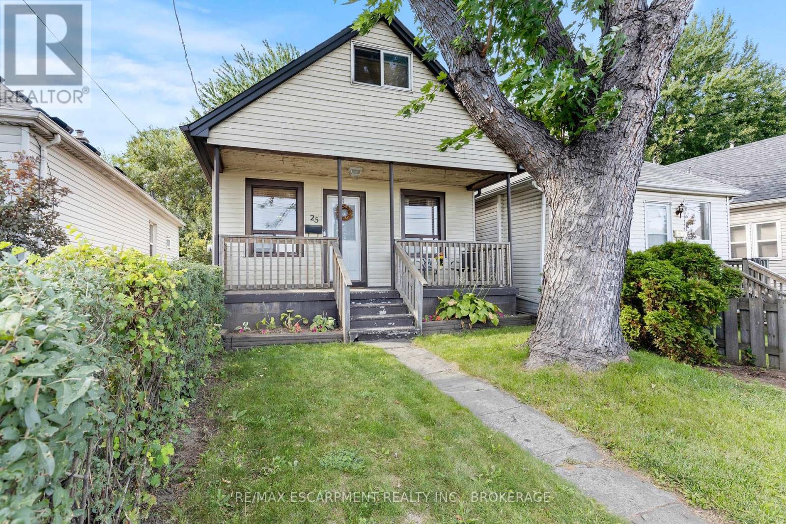 25 Mckinstry Street, Hamilton, Ontario  L8L 6C2 - Photo 2 - X13046938