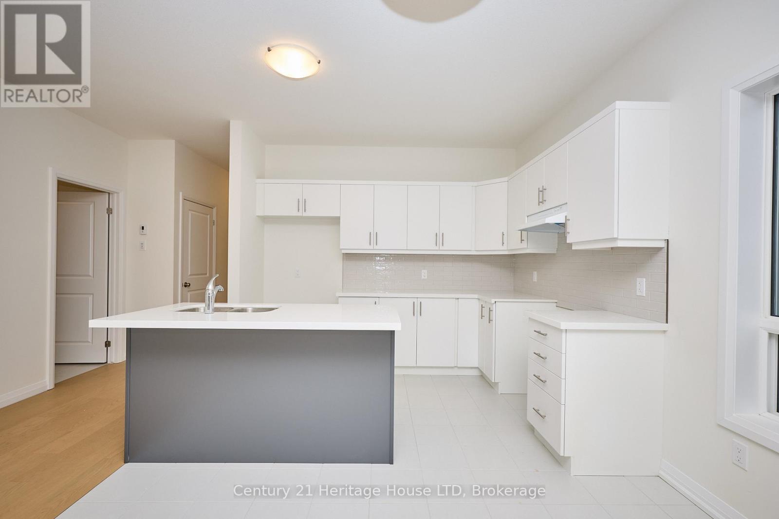 407 Louisa Street, Fort Erie, Ontario  L2A 6T6 - Photo 8 - X13047274
