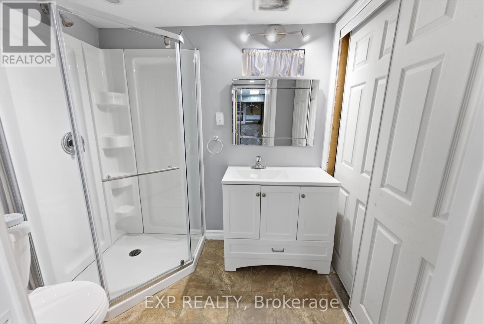 590 Scott Street, St. Catharines, Ontario  L2M 3X6 - Photo 21 - X13048104
