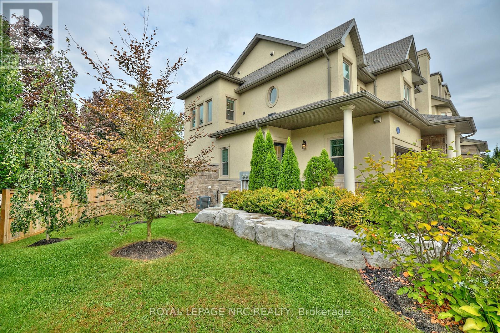 50 Aberdeen Lane S, Niagara-On-The-Lake, Ontario  L0S 1J0 - Photo 3 - X13049314