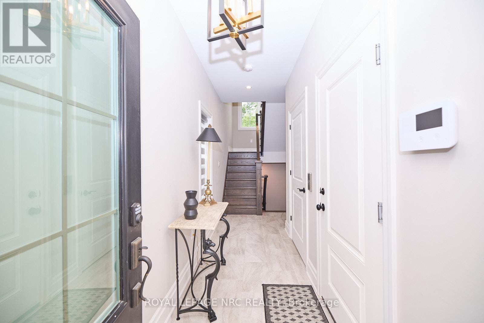 50 Aberdeen Lane S, Niagara-On-The-Lake, Ontario  L0S 1J0 - Photo 5 - X13049314