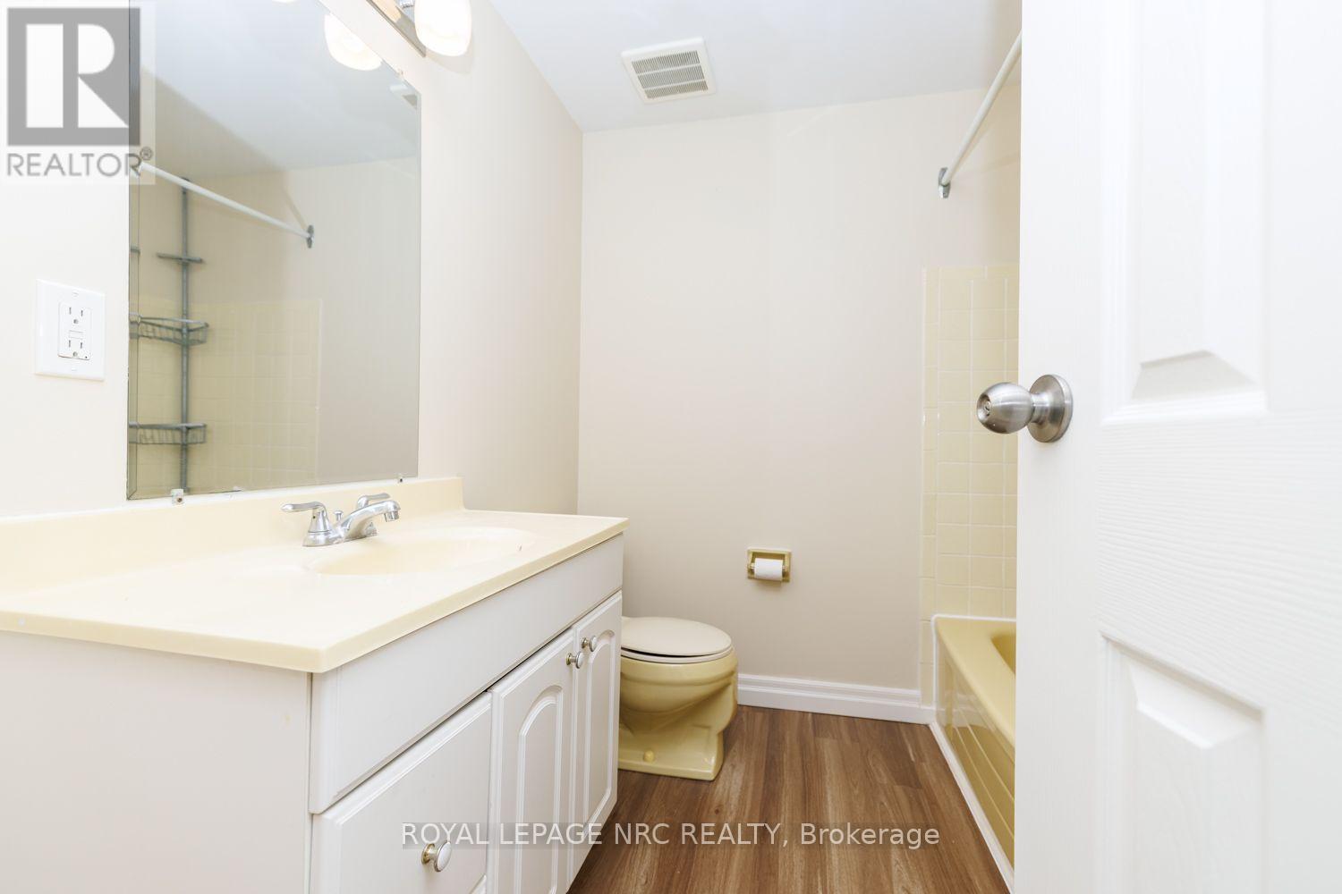 44 - 50 Lakeshore Road, St. Catharines, Ontario  L2N 6P8 - Photo 27 - X13052434