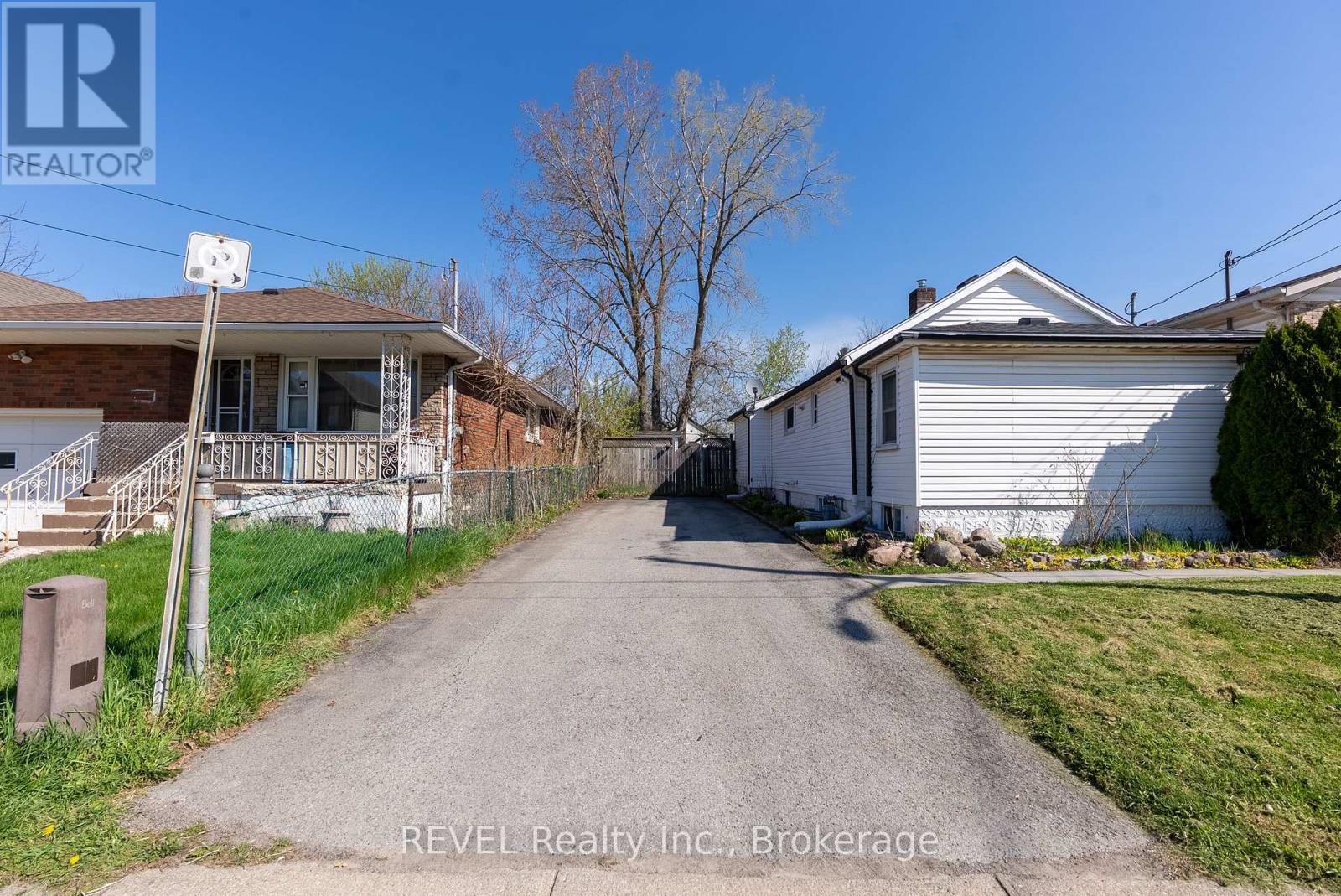 6251 ASH STREET, Niagara Falls, Ontario