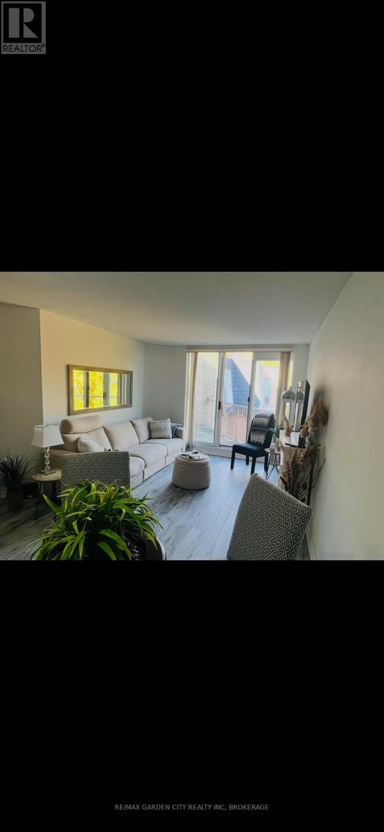 504 - 8111 Forest Glen Drive, Niagara Falls, Ontario  L2H 2Y7 - Photo 5 - X13055532