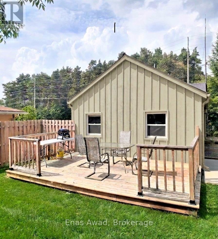 83 COUNTY RD 1, Prince Edward County, Ontario