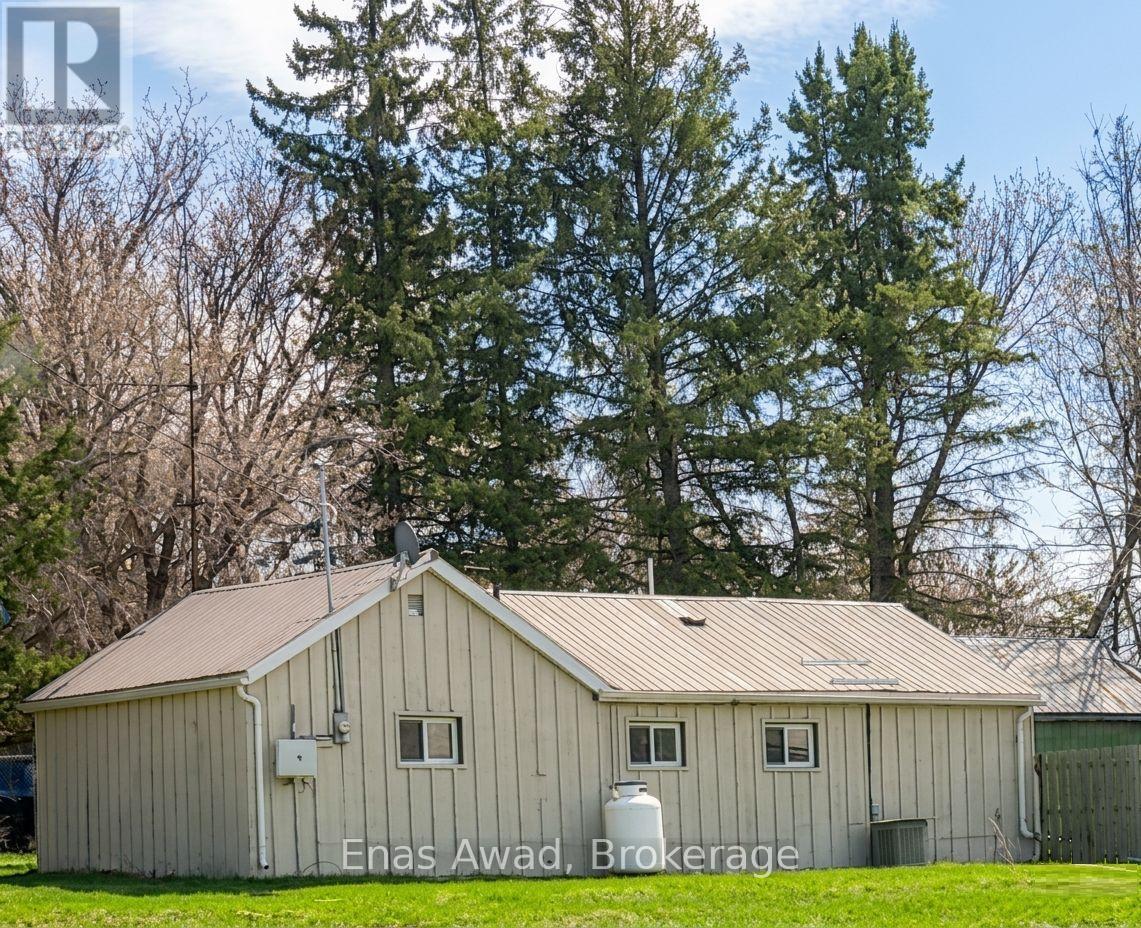 83 County Rd 1, Prince Edward County, Ontario  K0K 2T0 - Photo 3 - X13056038