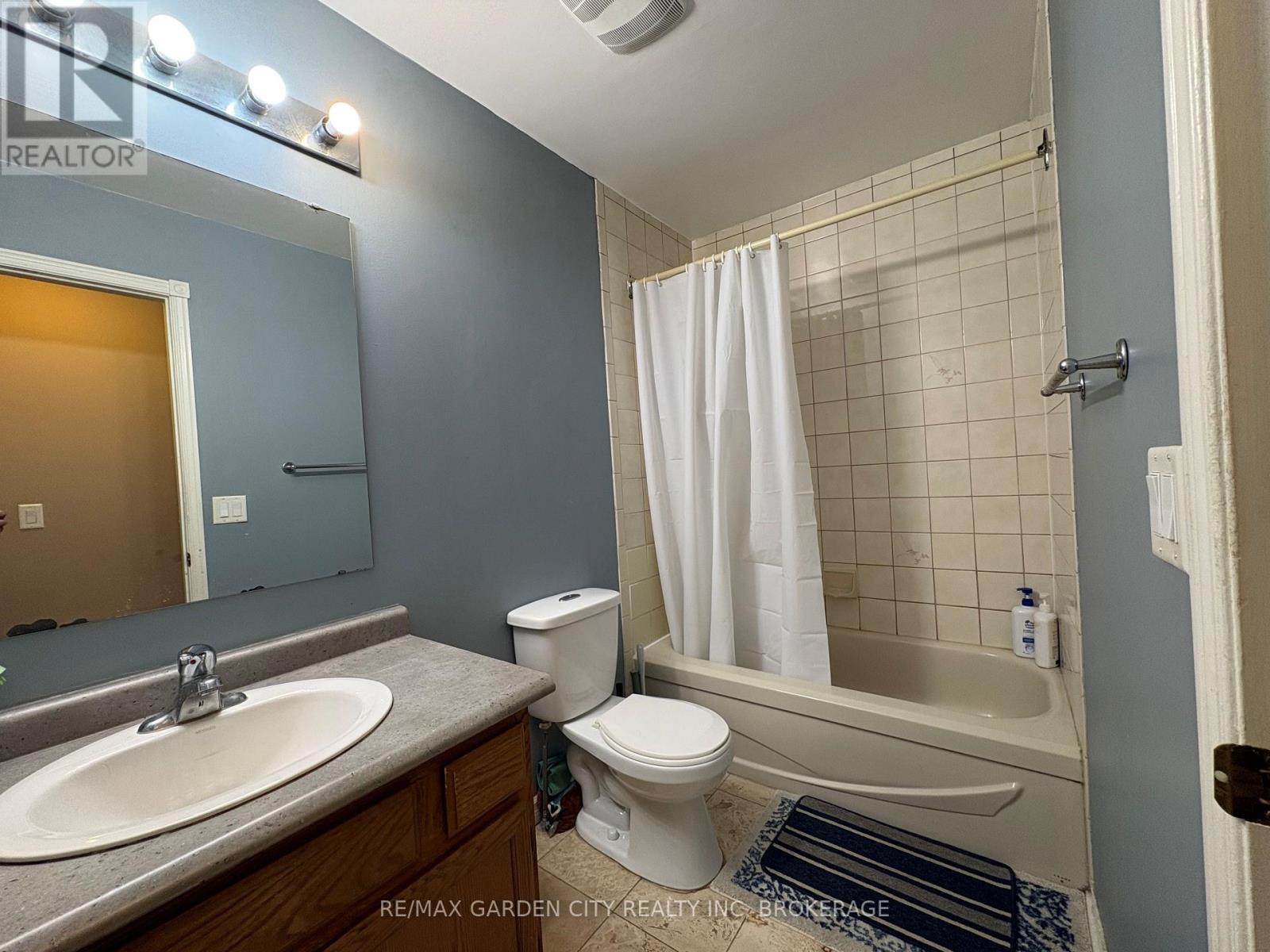 23 Poplar Crescent, Welland, Ontario  L3C 6W5 - Photo 14 - X13056368