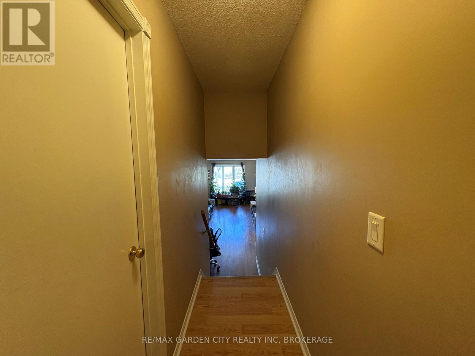 23 Poplar Crescent, Welland, Ontario  L3C 6W5 - Photo 8 - X13056368