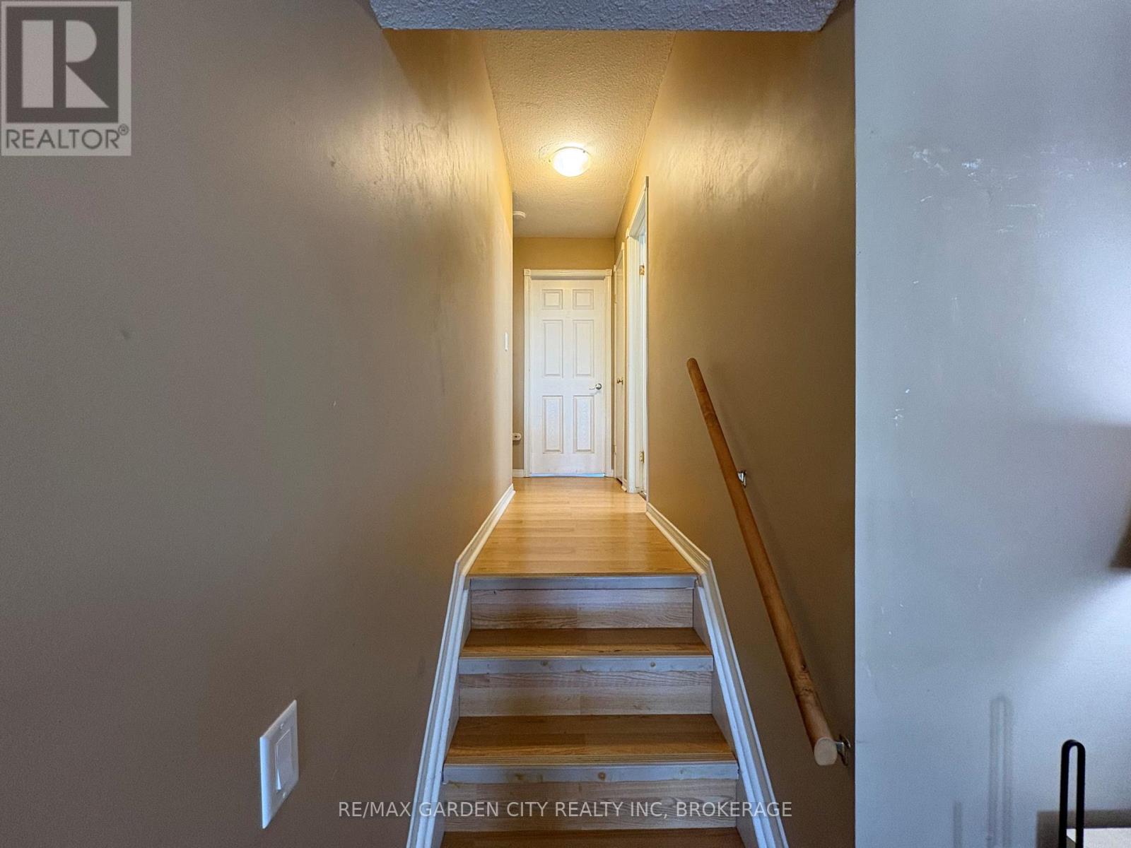 23 Poplar Crescent, Welland, Ontario  L3C 6W5 - Photo 9 - X13056368