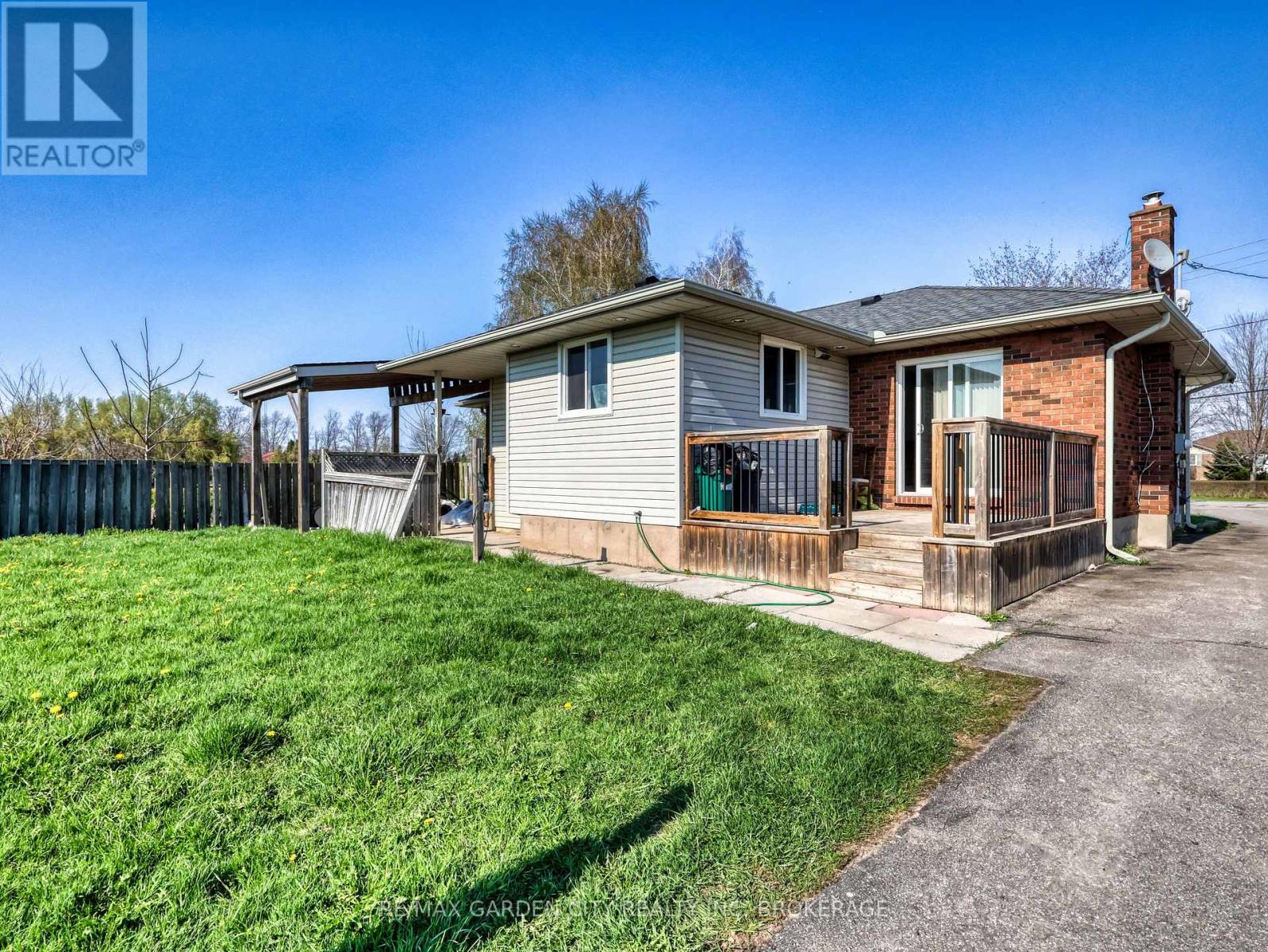 228-234 Read Road, St. Catharines, Ontario  L2R 7K6 - Photo 7 - X13061248