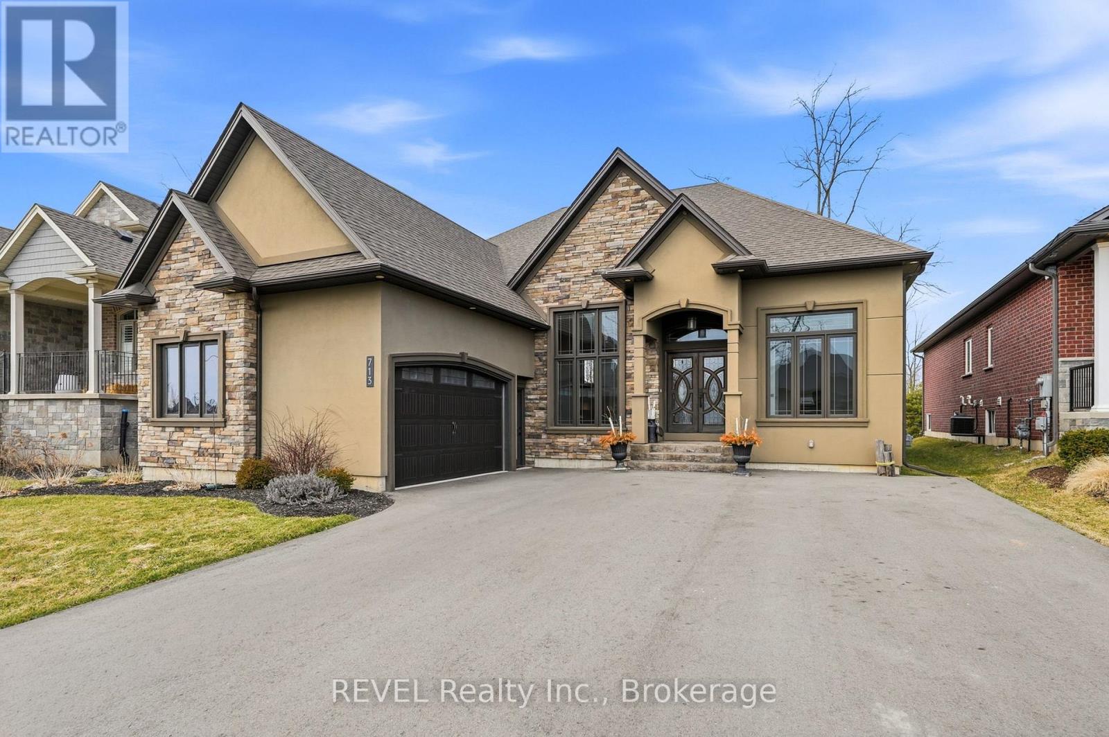 713 CLARENCE STREET, Port Colborne, Ontario