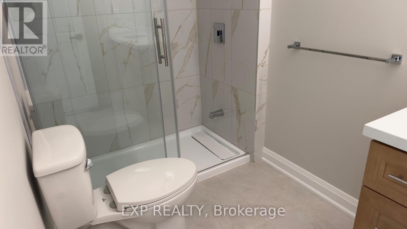 Upper - 41 Woodland Drive, Welland, Ontario  L3C 7C9 - Photo 14 - X13063624