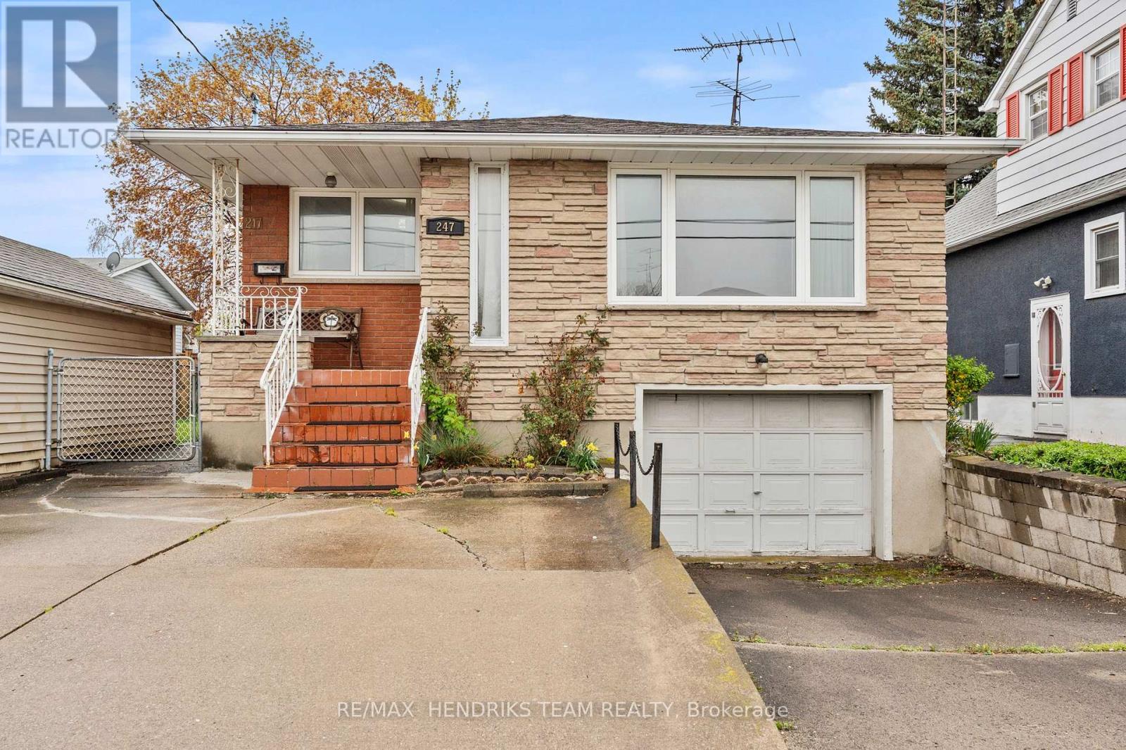 247 GRANTHAM AVENUE, St. Catharines, Ontario