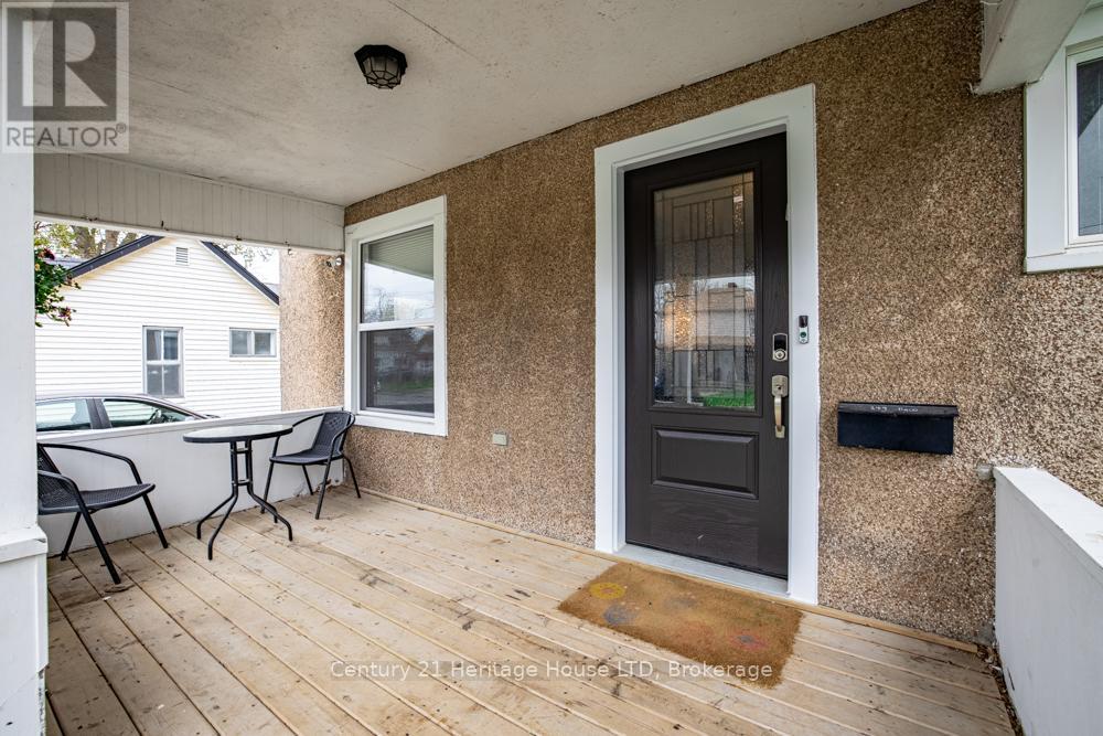 149 Bald Street, Welland, Ontario  L3C 5C5 - Photo 3 - X13063870
