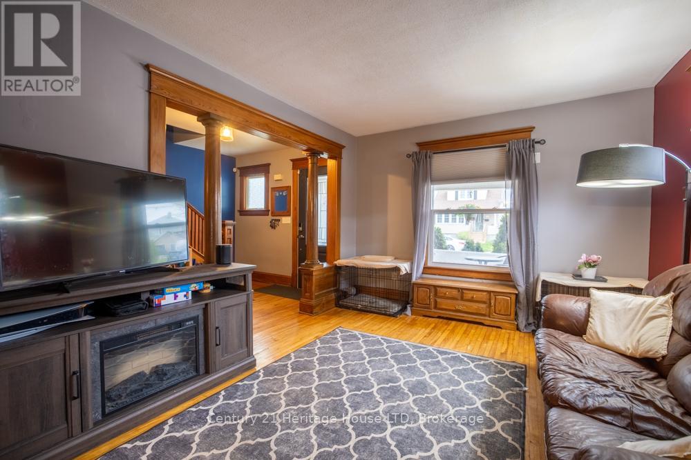 149 Bald Street, Welland, Ontario  L3C 5C5 - Photo 5 - X13063870